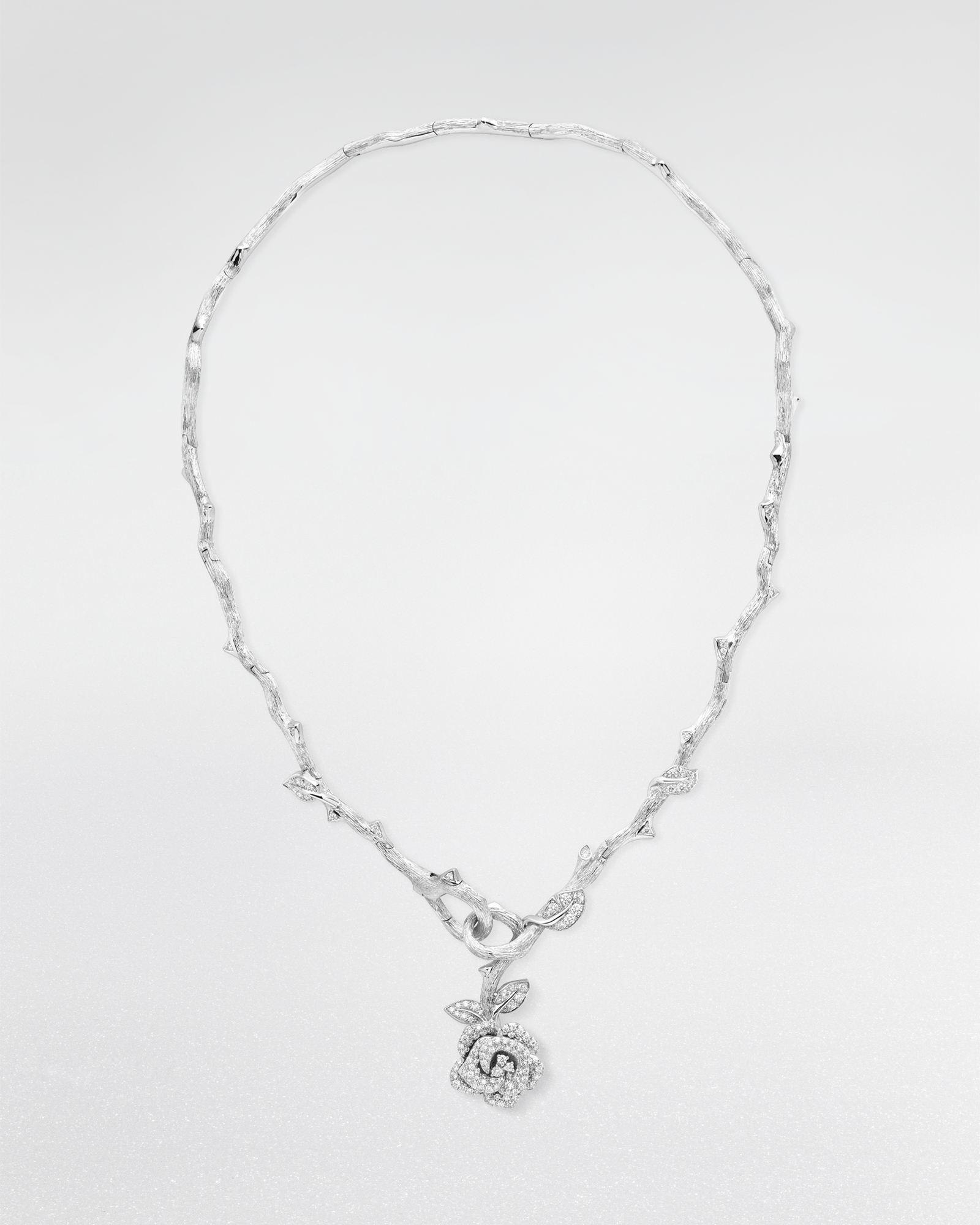 Rose Dior Bagatelle 項鏈 白金和鑽石 E01