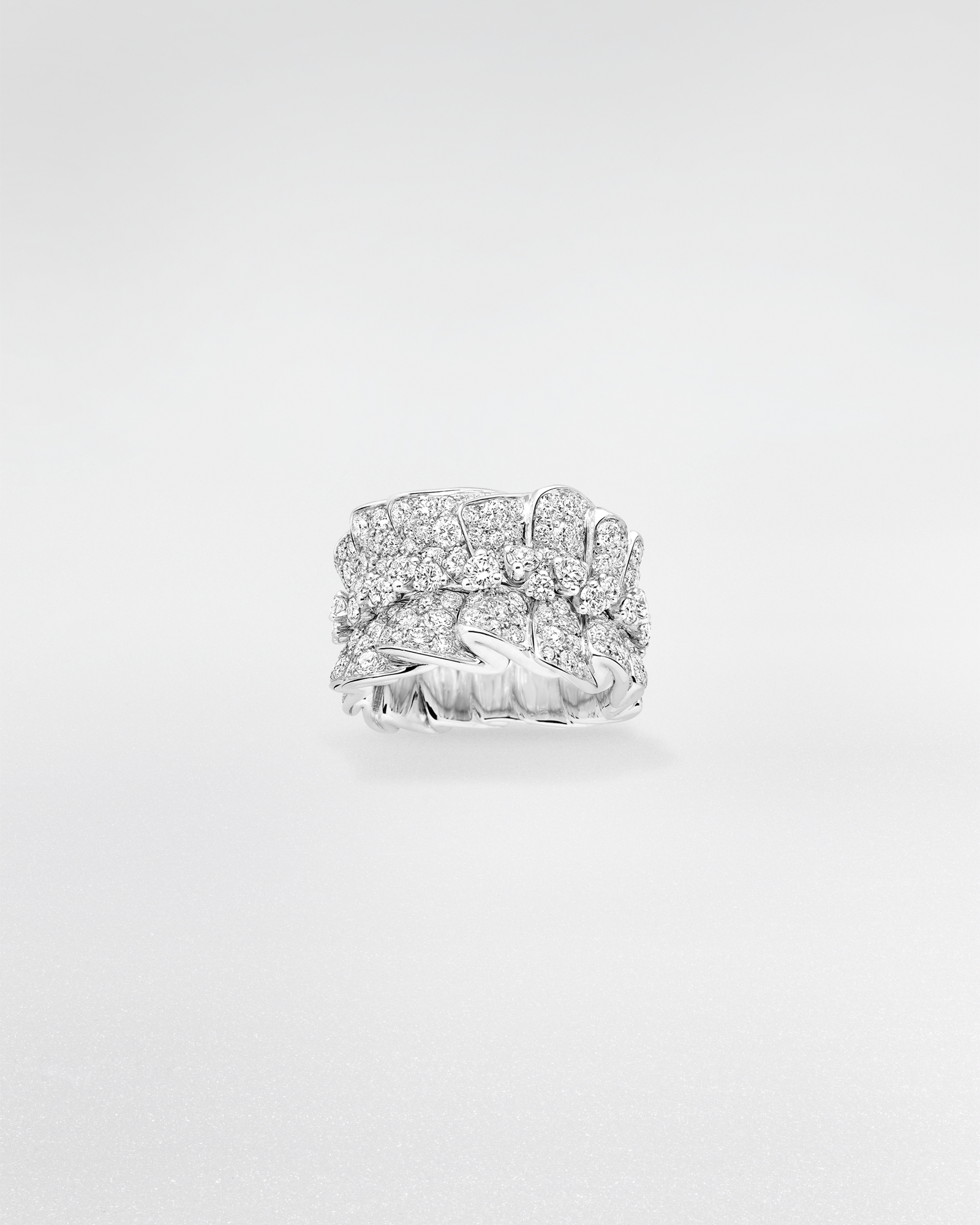 Couture Dior 戒指 白金和鑽石 E01