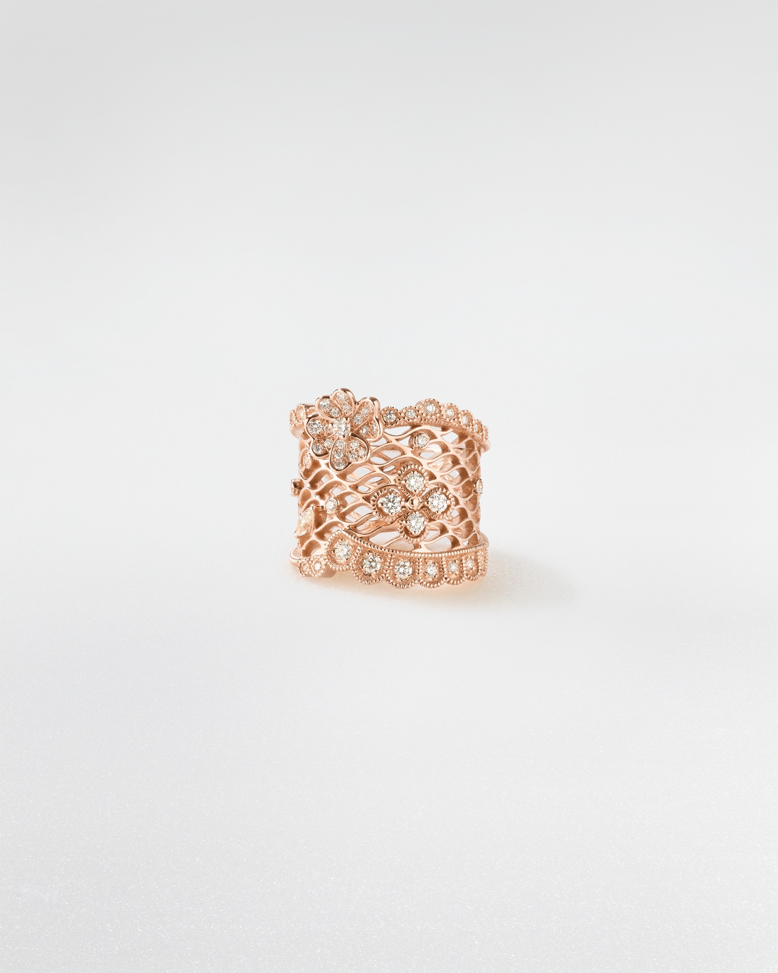 Couture Dior Ring Pink Gold and Diamonds E01