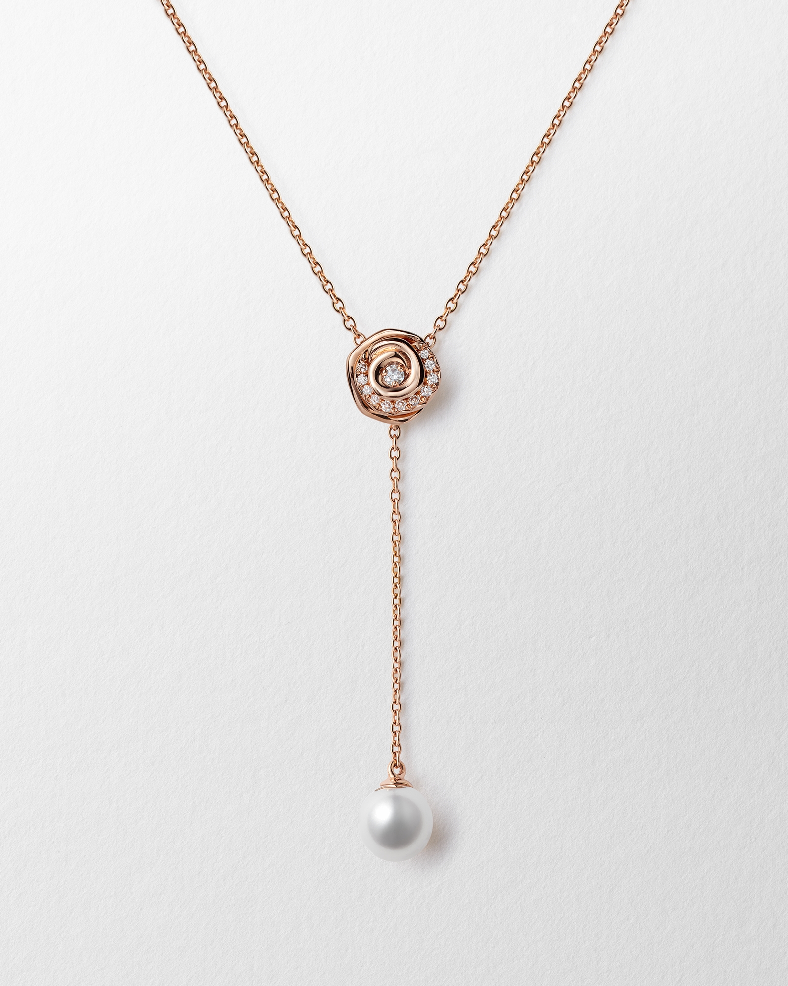 Small Rose Dior Couture Necklace Pink Gold, Diamonds and Akoya Pearl ...