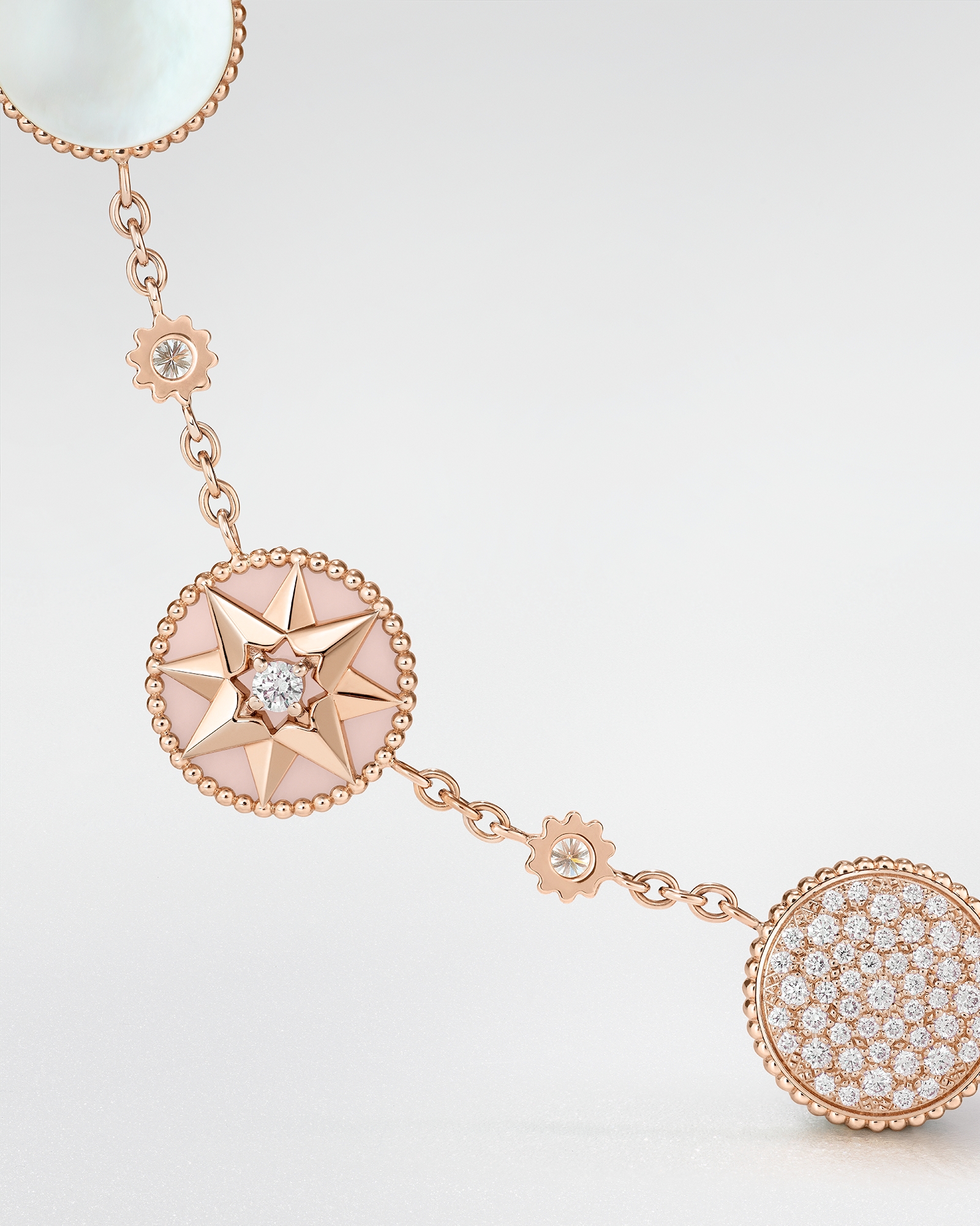 Rose des Vents Necklace