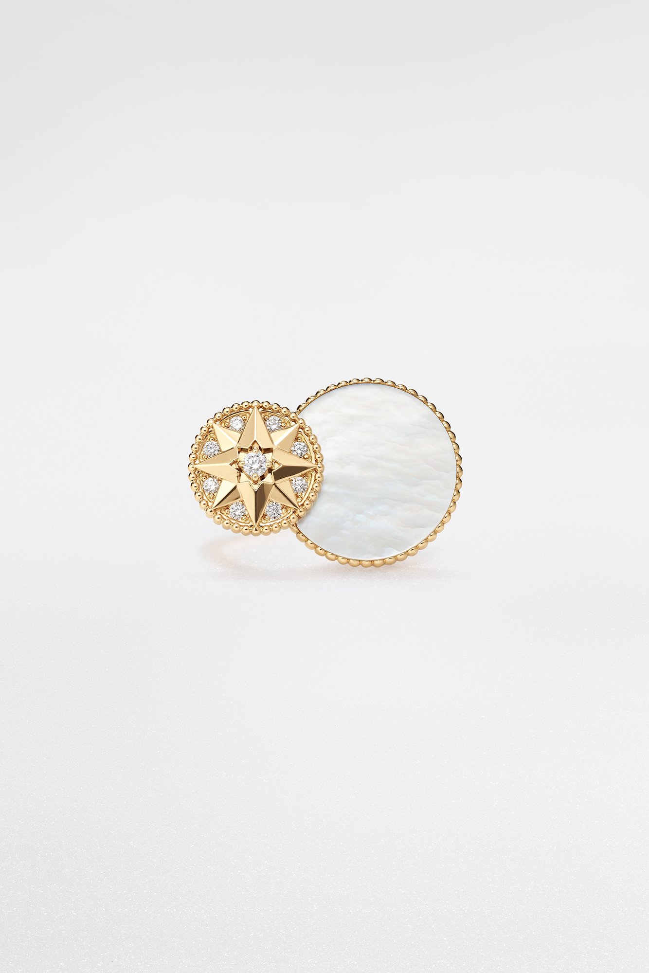 Rose des Vents - JOAILLERIE & HORLOGERIE | DIOR Rose des Vents - JOAILLERIE & HORLOGERIE | DIOR