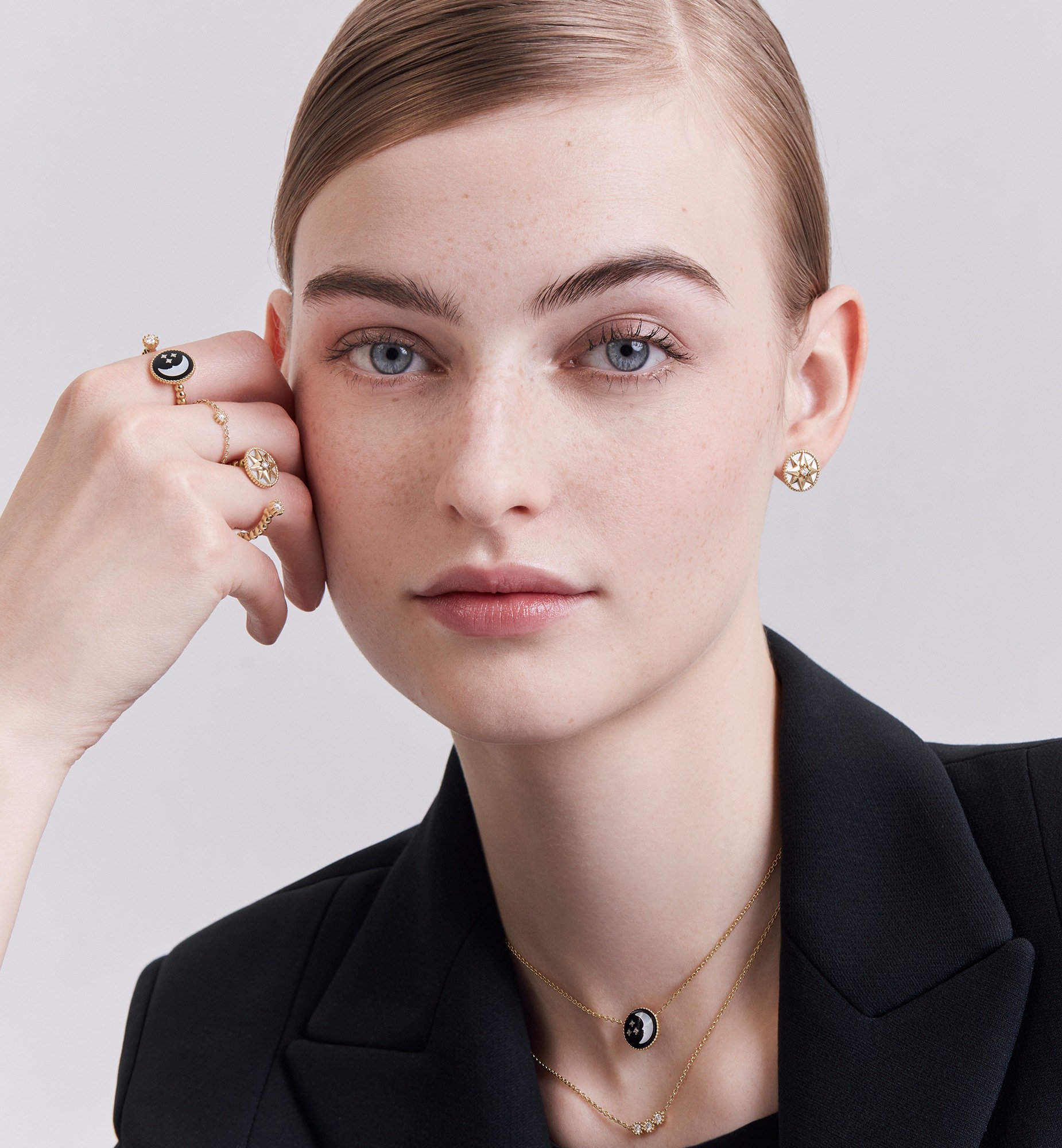 Dior moon necklace on sale