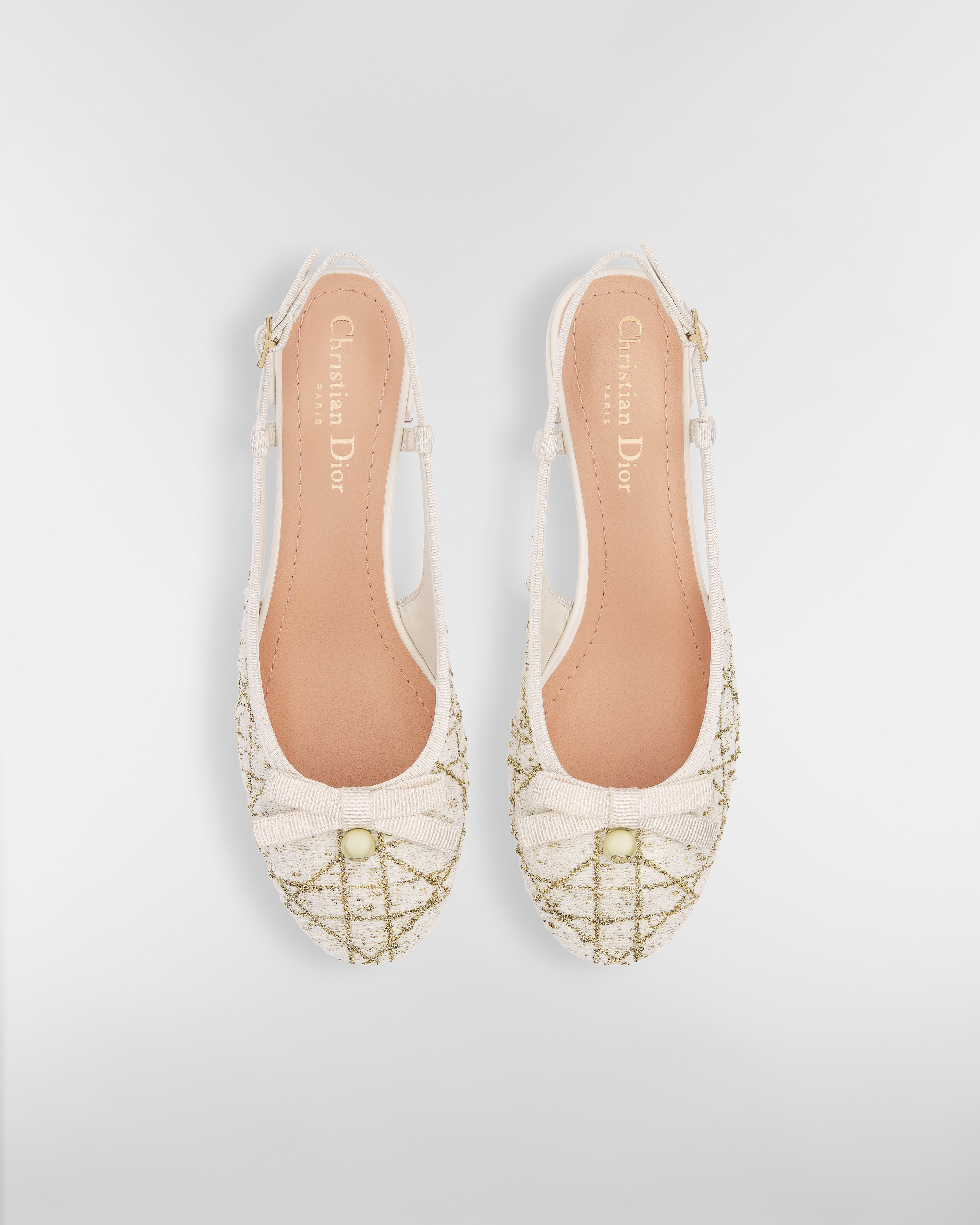 Dior Ballet-slingback pump Wit tweed met Cannage-motief en goudkleurige metallic draad E06