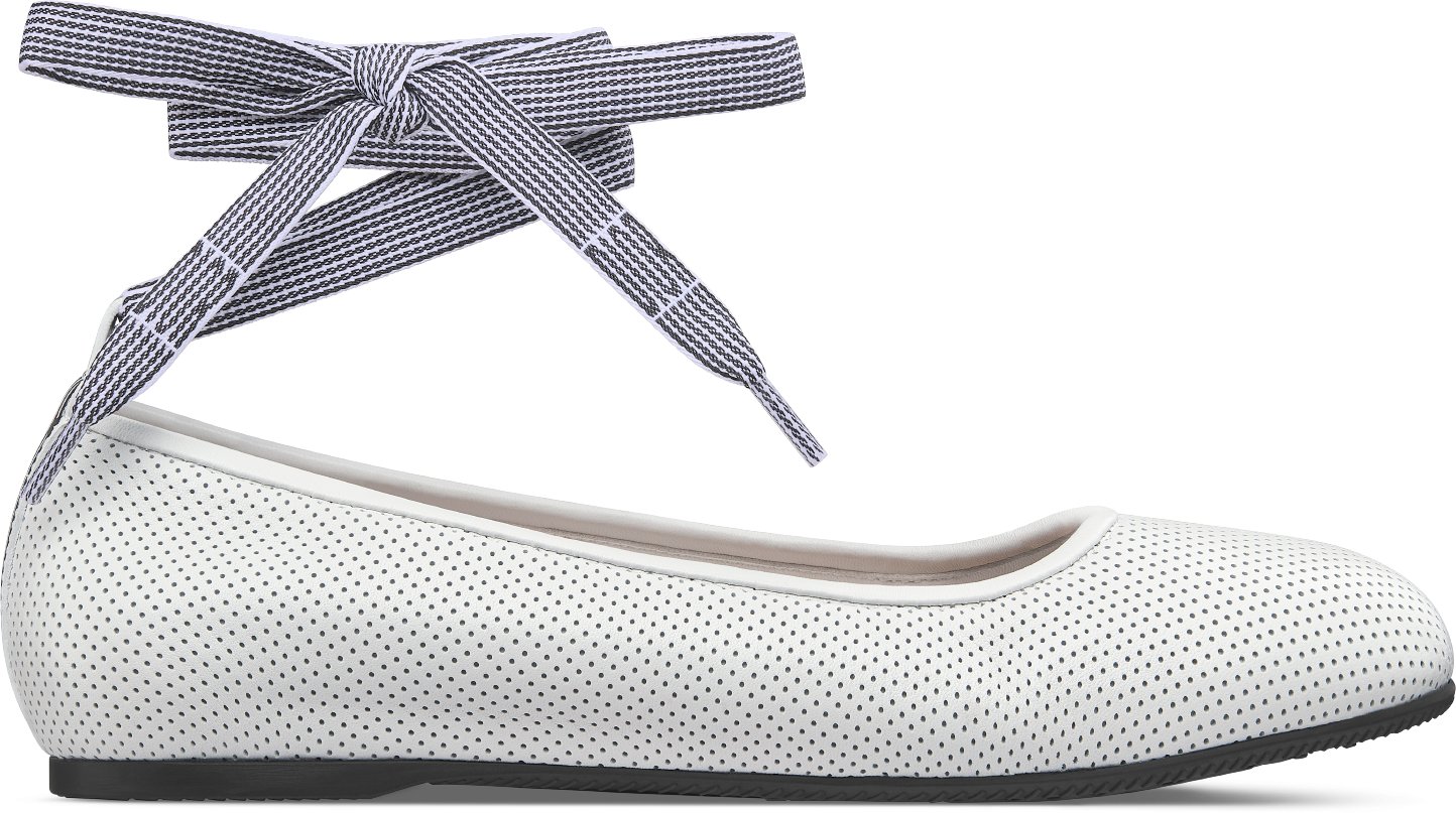 Ballerine à lacet D-Journey Vue de profil Cuir d'agneau souple perforé blanc