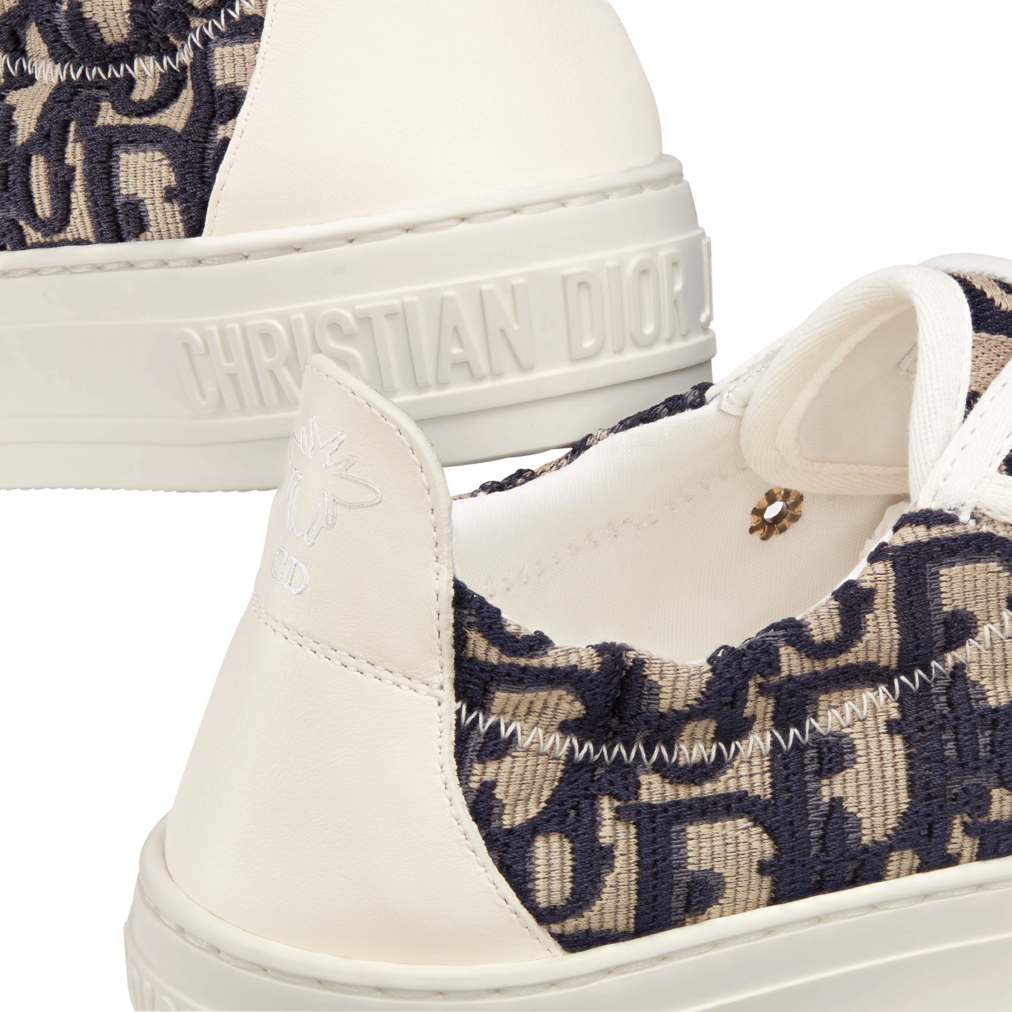 Walk'n'Dior Low-Top Sneaker Deep Blue Dior Oblique Embroidered Cotton E09