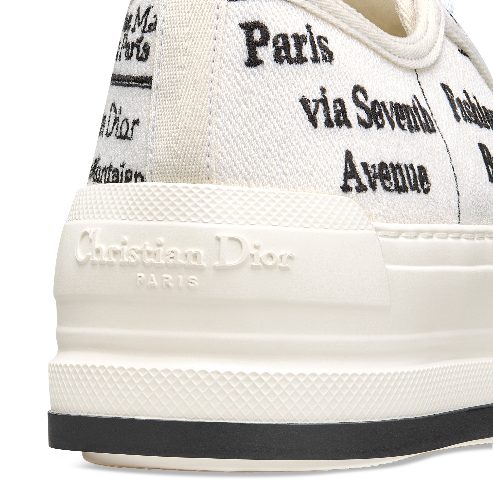 Walk&#39;n&#39;Dior Platform Sneaker Cotton Embroidered with White and Black Newspaper Motif E09