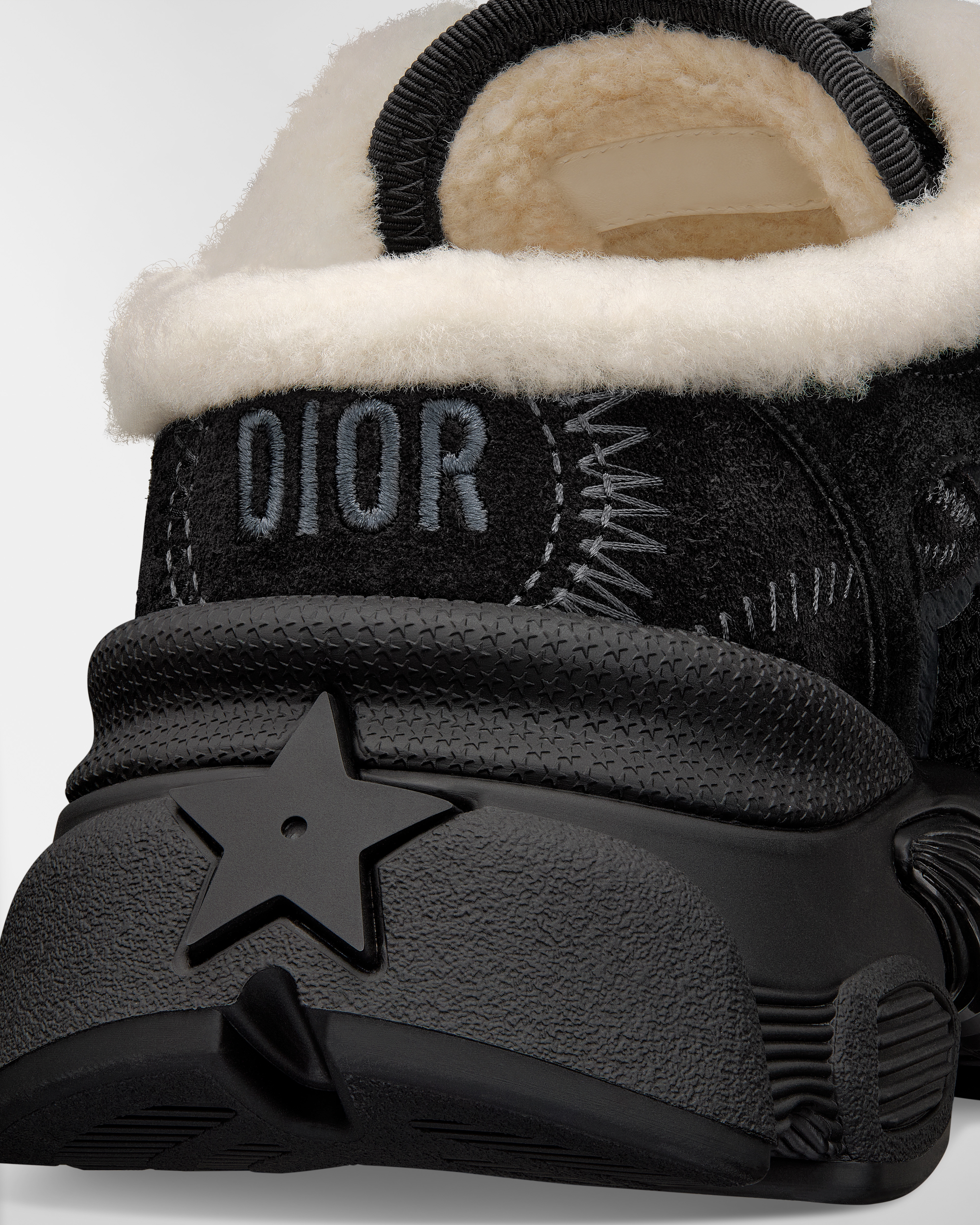 DiorAlps Dior Chrono Sneaker Black Mesh and Suede Calfskin E09