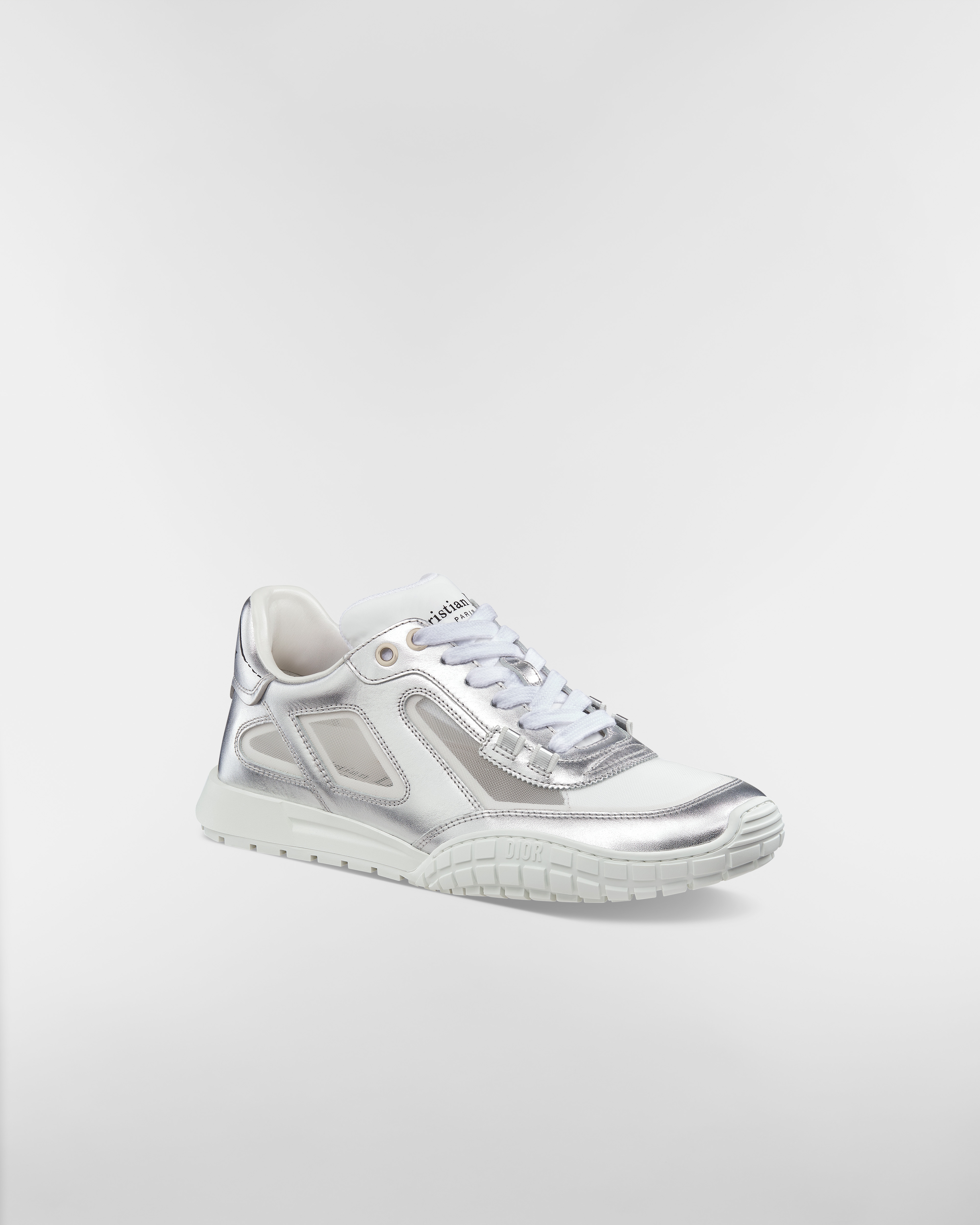 Dior Tech スニーカー グレインドカーフスキン & メッシュ E03