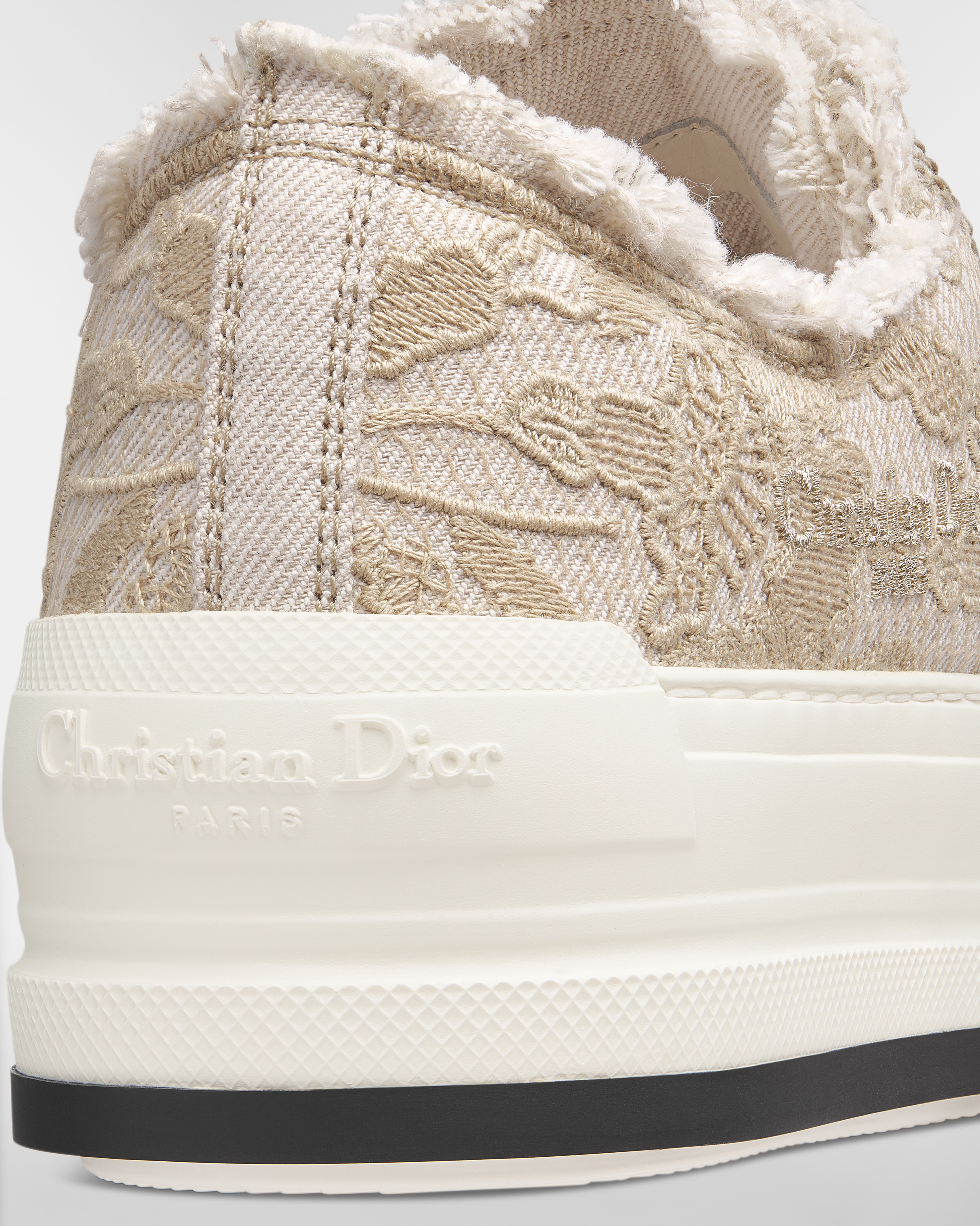 Sneaker con plateau Walk'n'Dior Denim sfrangiato con ricamo Millefiori écru E09