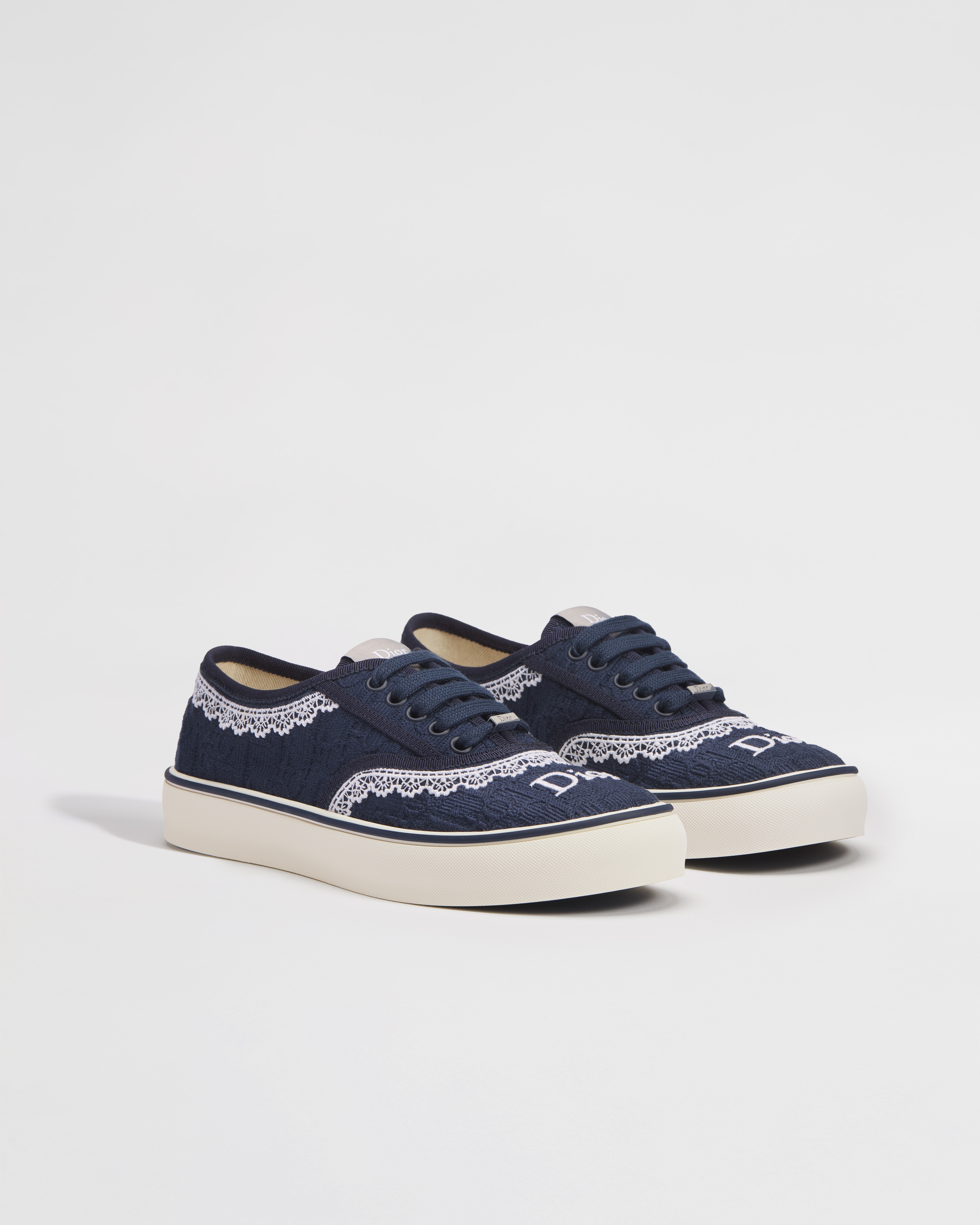 Sneaker Dior Saltwind Algodón bordado Dior Oblique azul y encaje color crudo E03