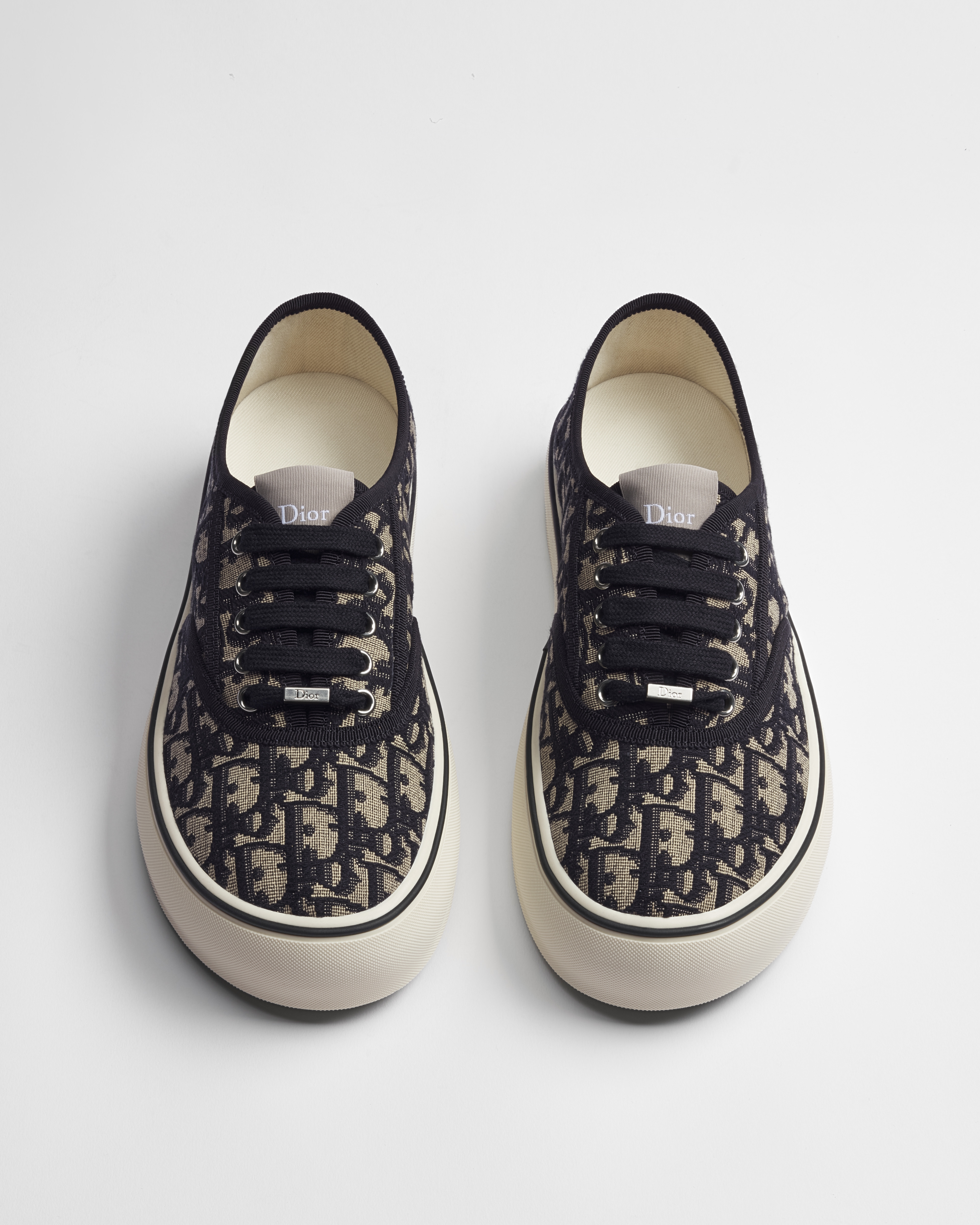 Dior Saltwind Sneaker Blue Dior Oblique Embroidered Cotton E06