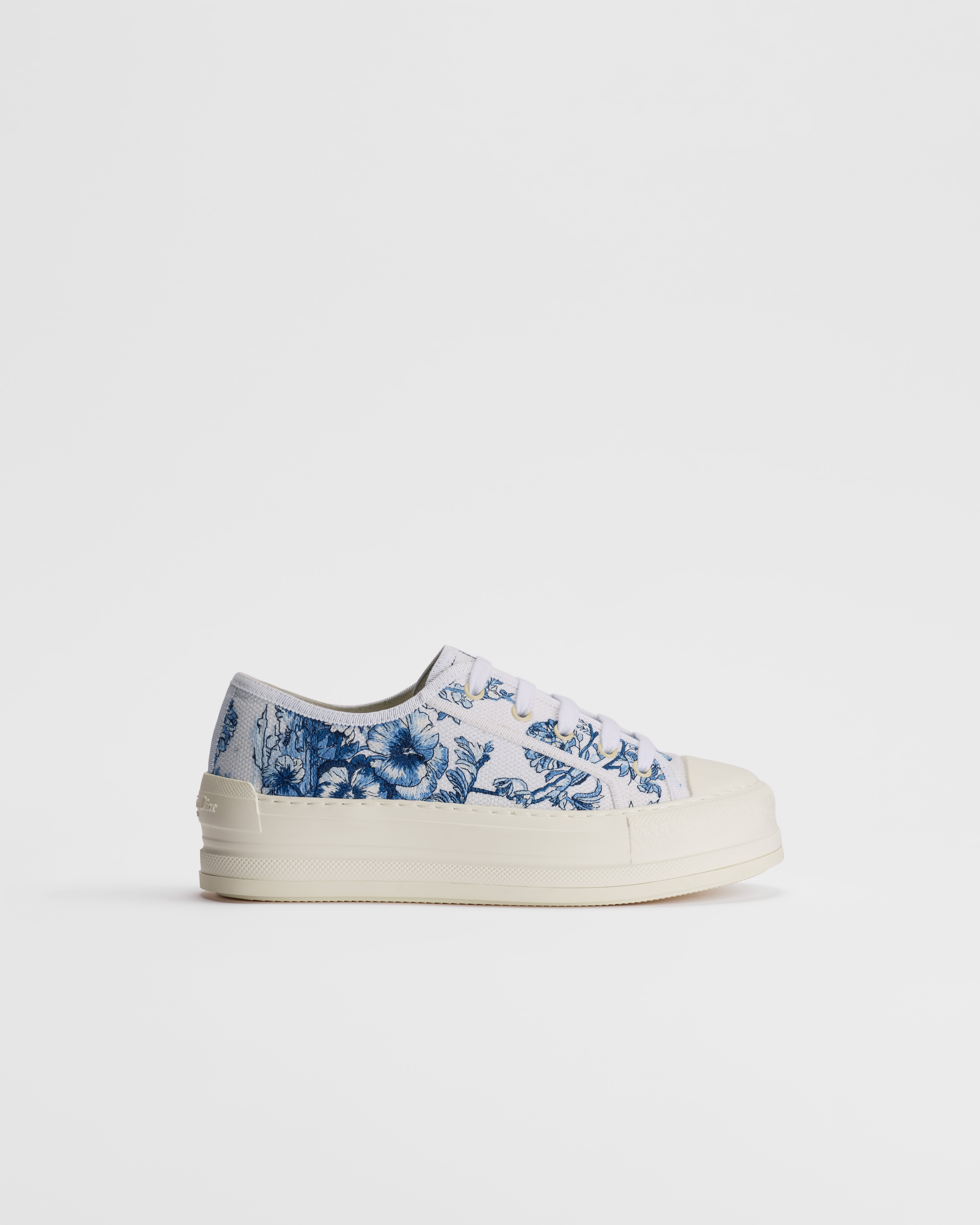 Sneaker de plataforma Walk'n'Dior Algodón bordado Toile de Jouy Floral Garden blanco y azul E02