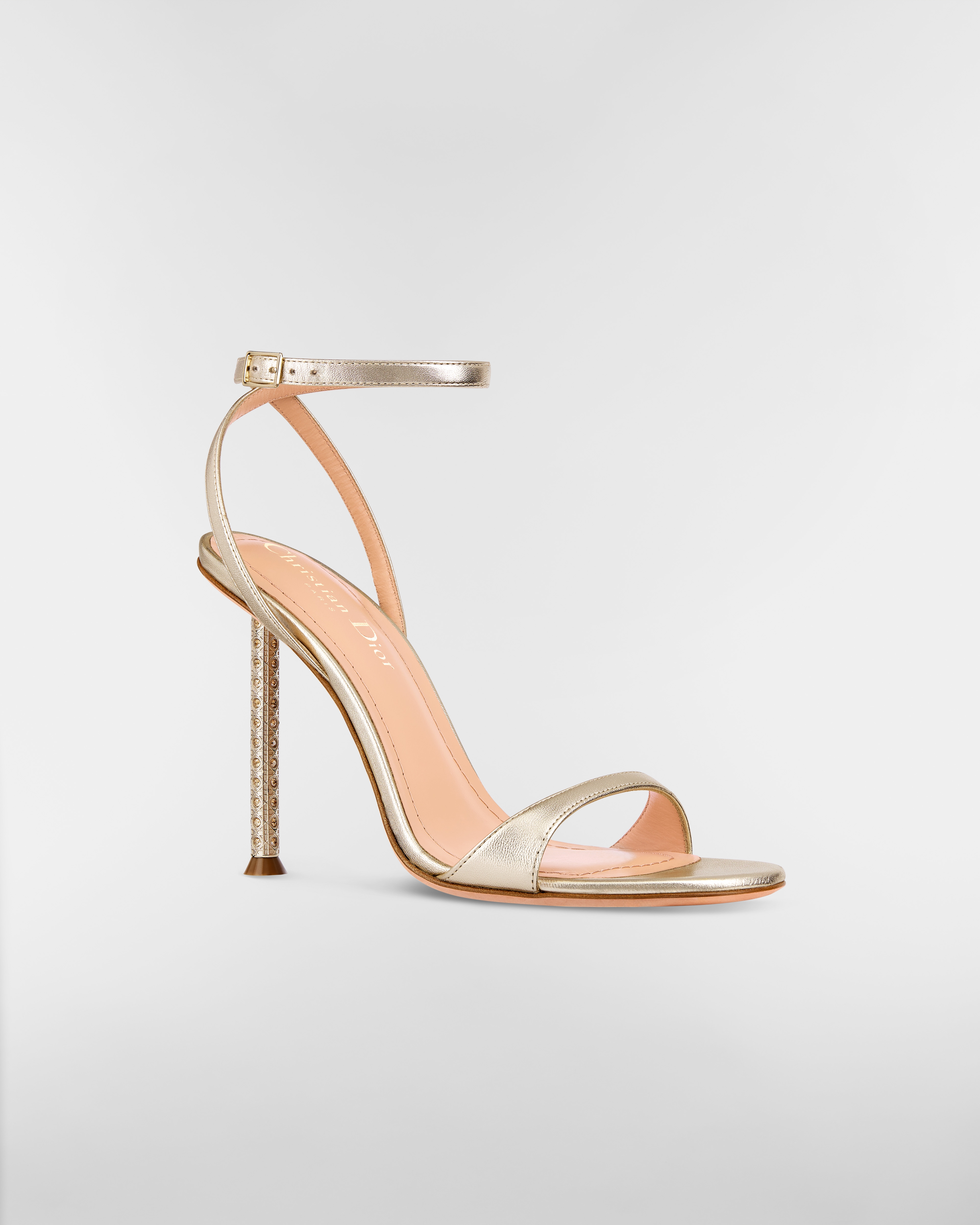 Sandalia de tacón Dior Icon Piel de cordero laminada en dorado E03