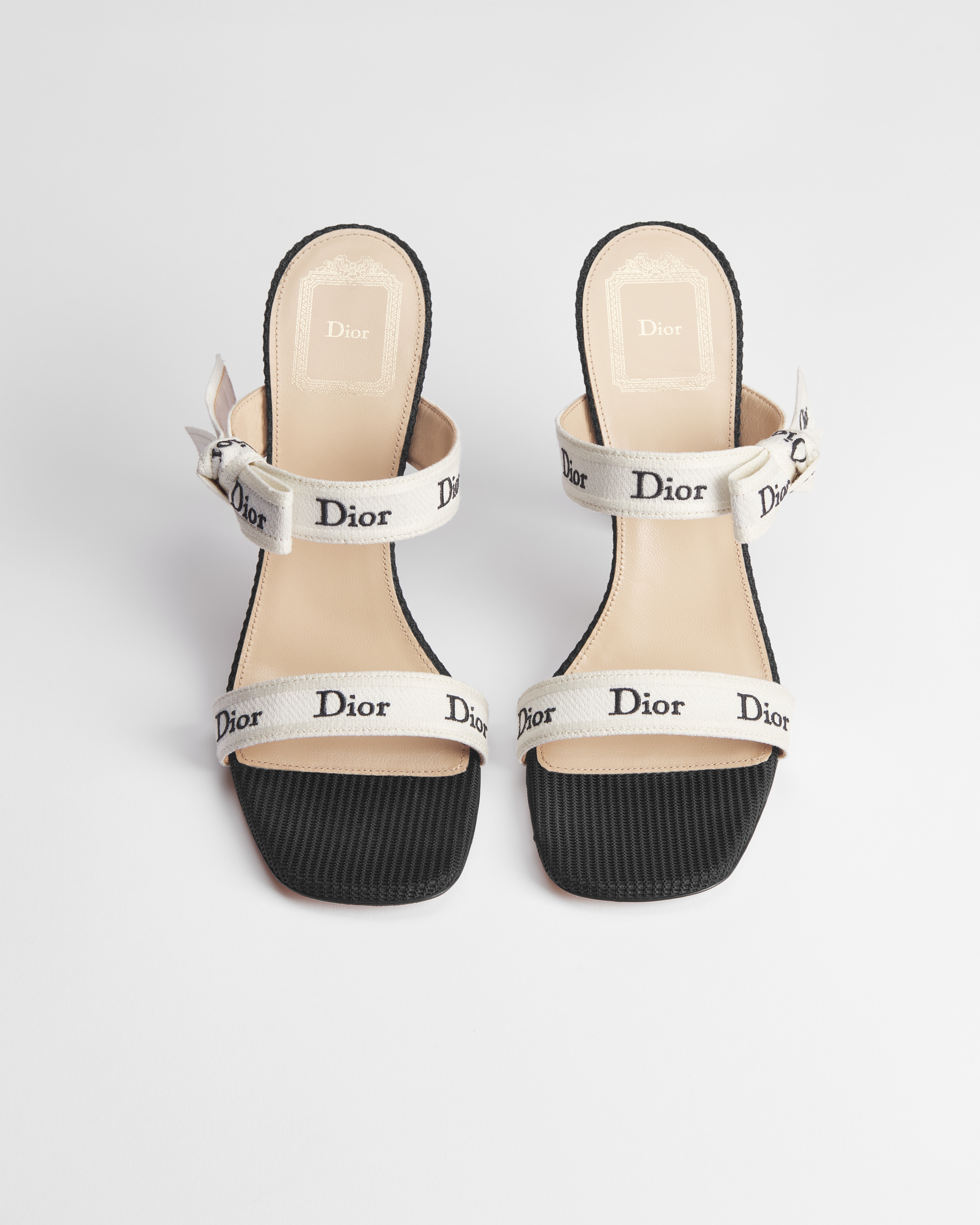 Sandalette mit J'Adior Riemen Baumwolle mit Stickerei in Schwarz E06