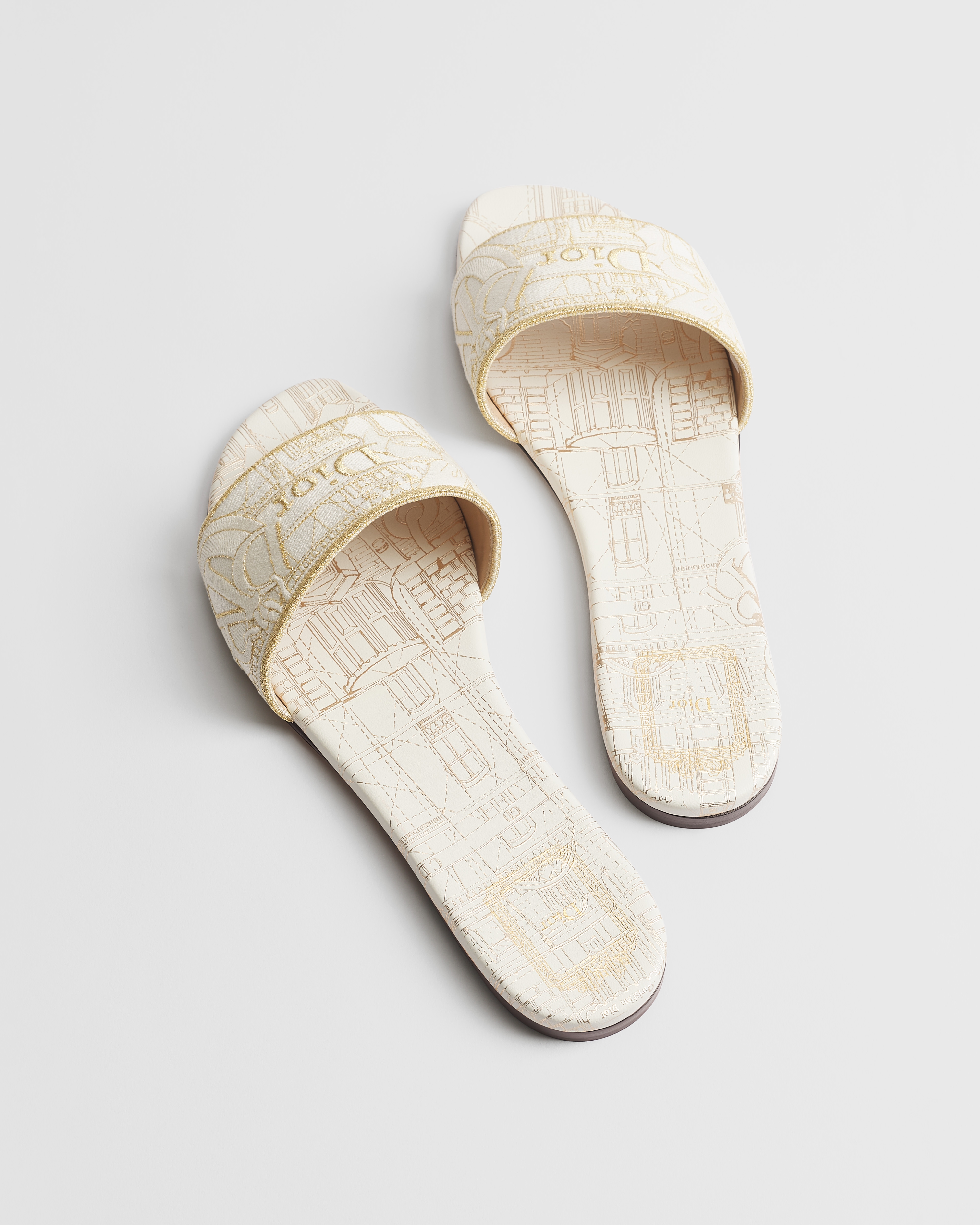 Dway Slide White Noël à Montaigne Embroidered Cotton and Gold-Tone Metallic Thread E10