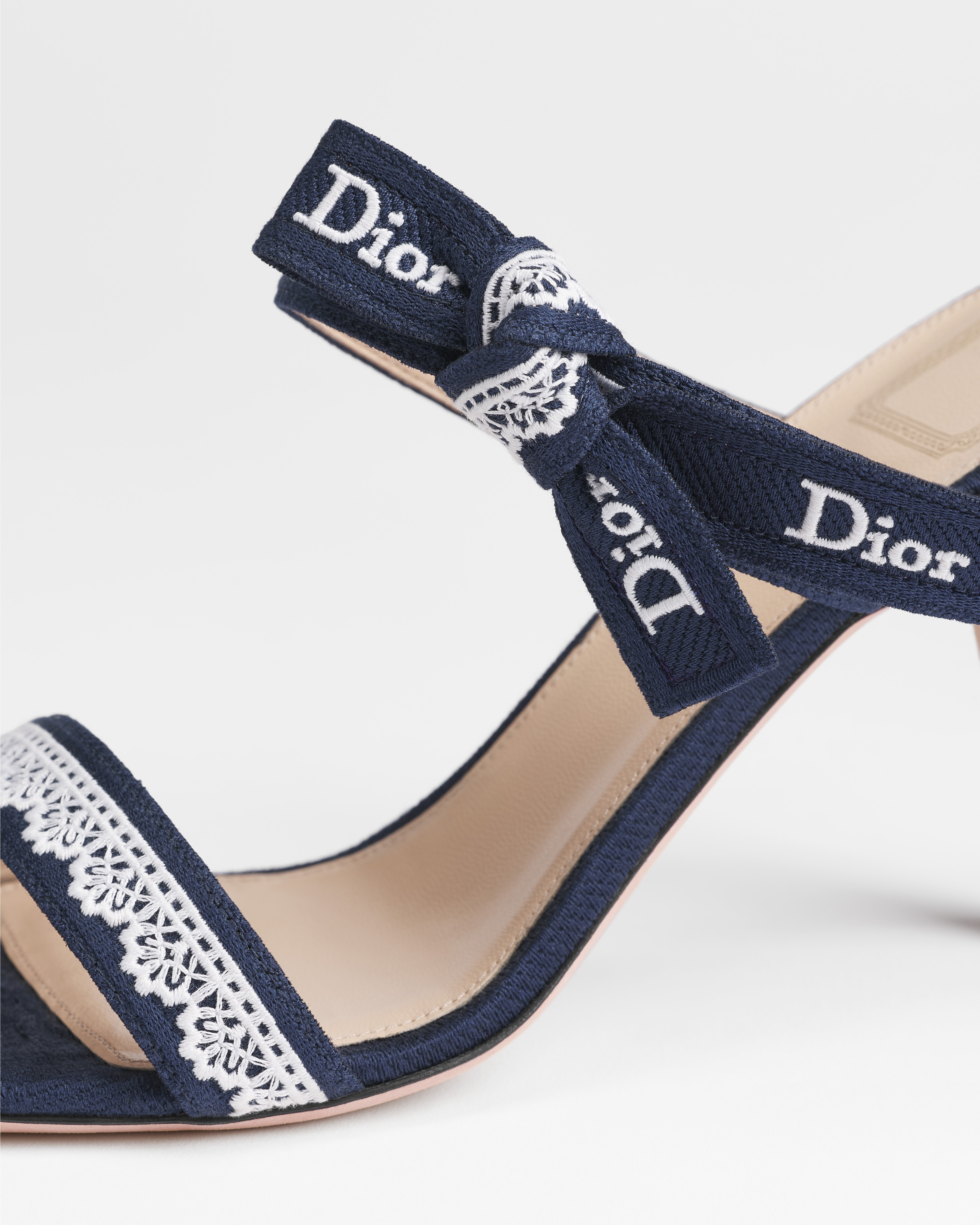 J'Adior Heeled Sandal with Straps Blue Dior Oblique Embroidered Cotton and White Lace E09