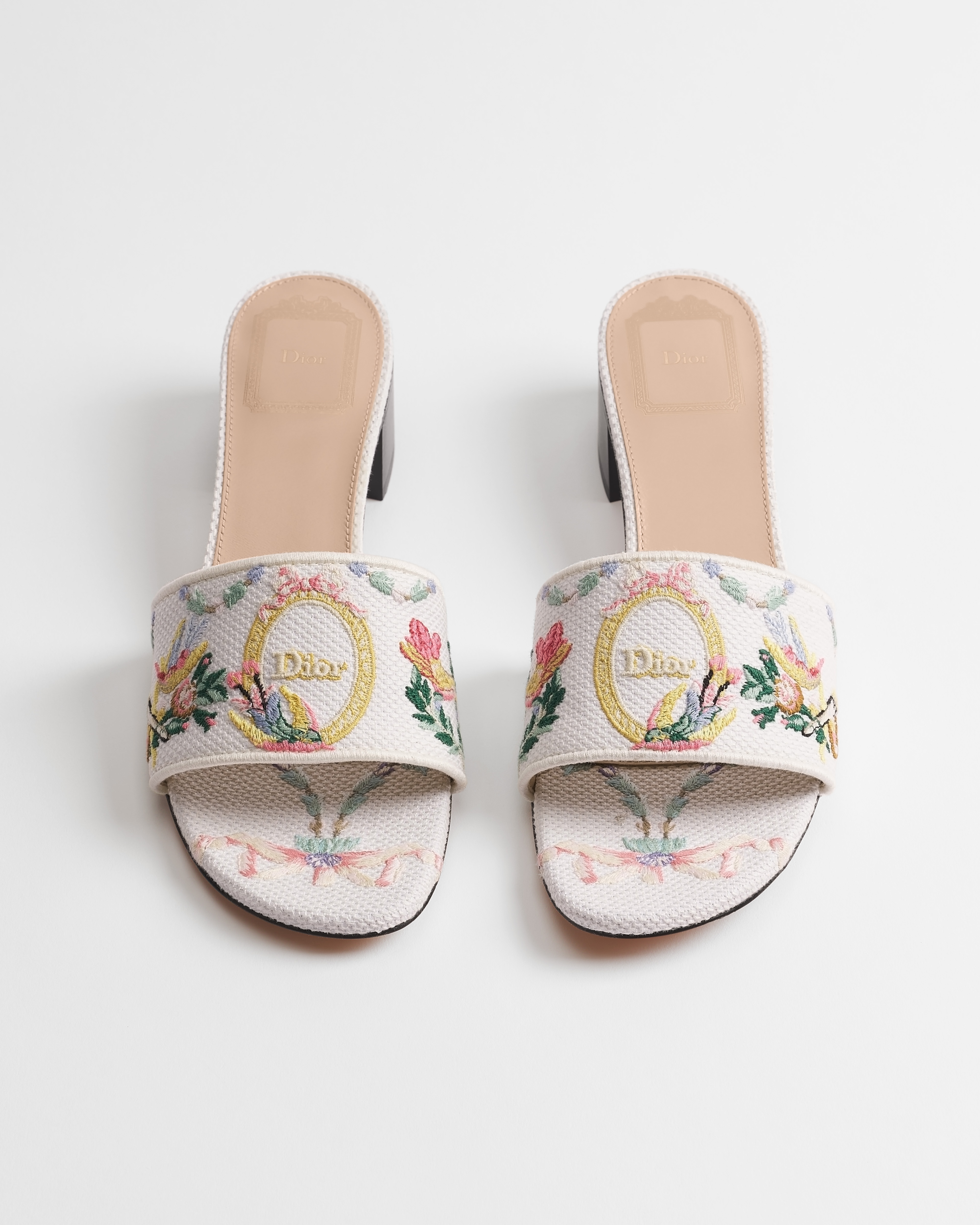 Dior Qixi Dior Médaillon Heeled Slide