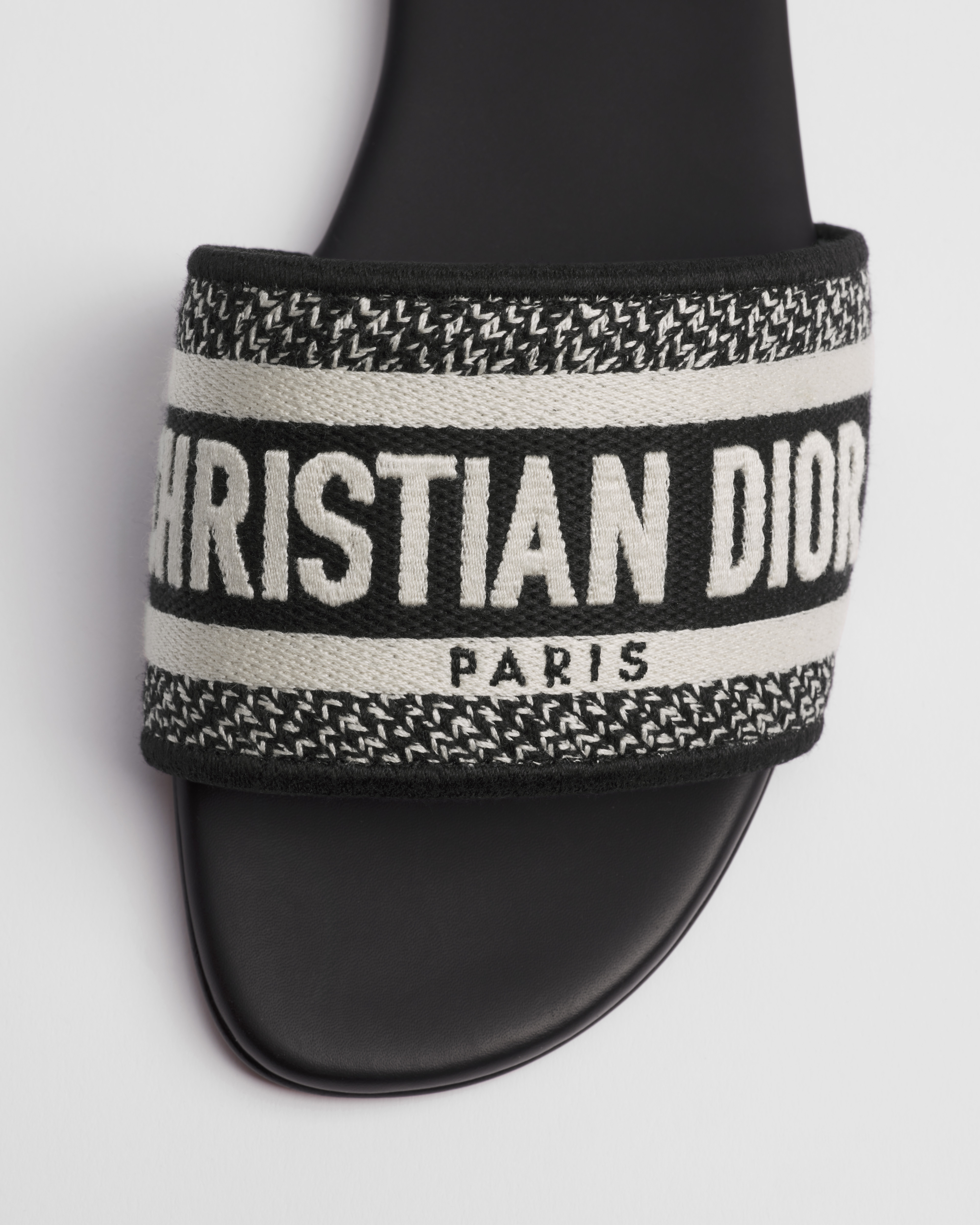 Dway Slide Black embroidered cotton E10