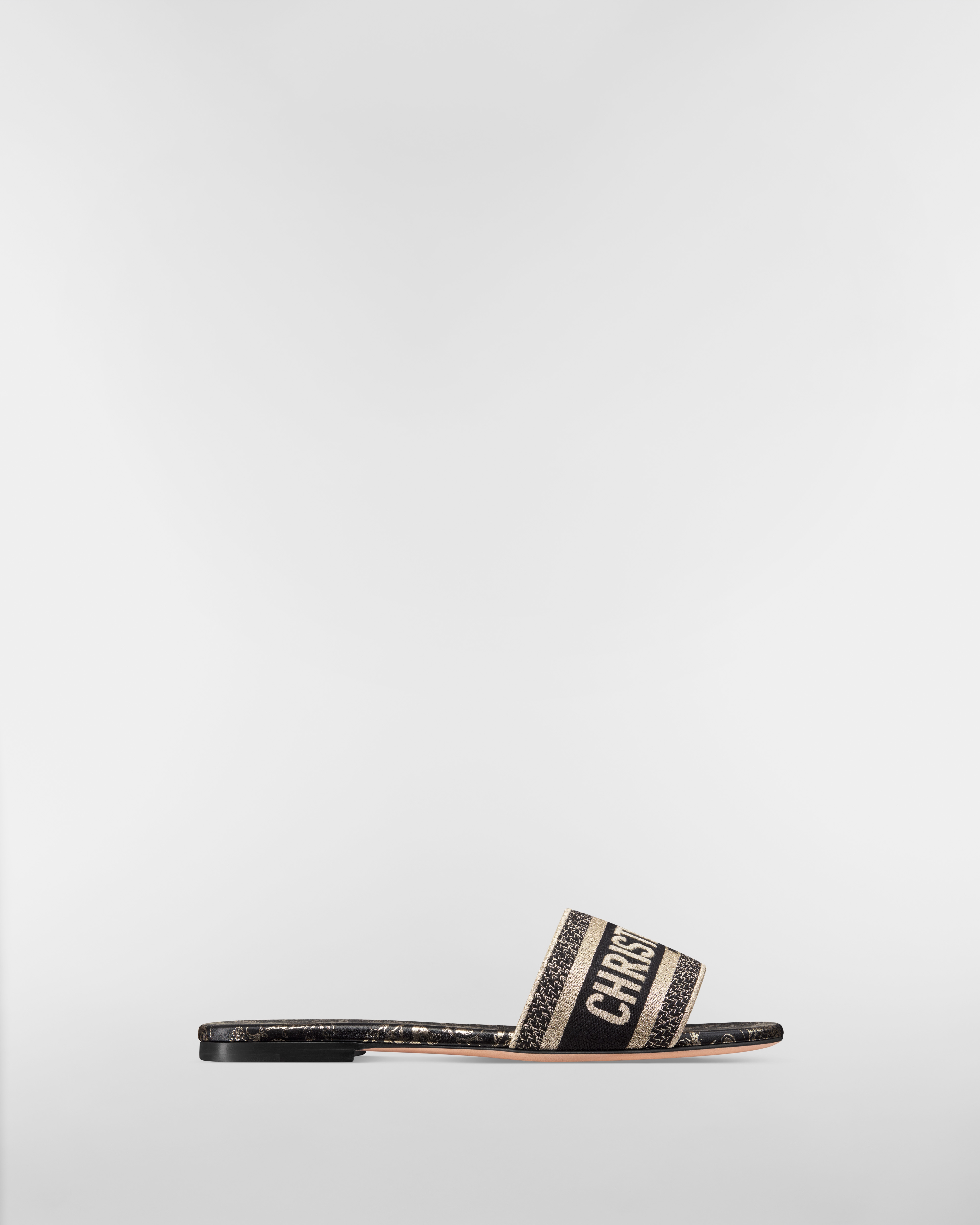Dway Slide Cotton Embroidered with Metallic Thread and Black and Gold-Tone Floral Motif E02