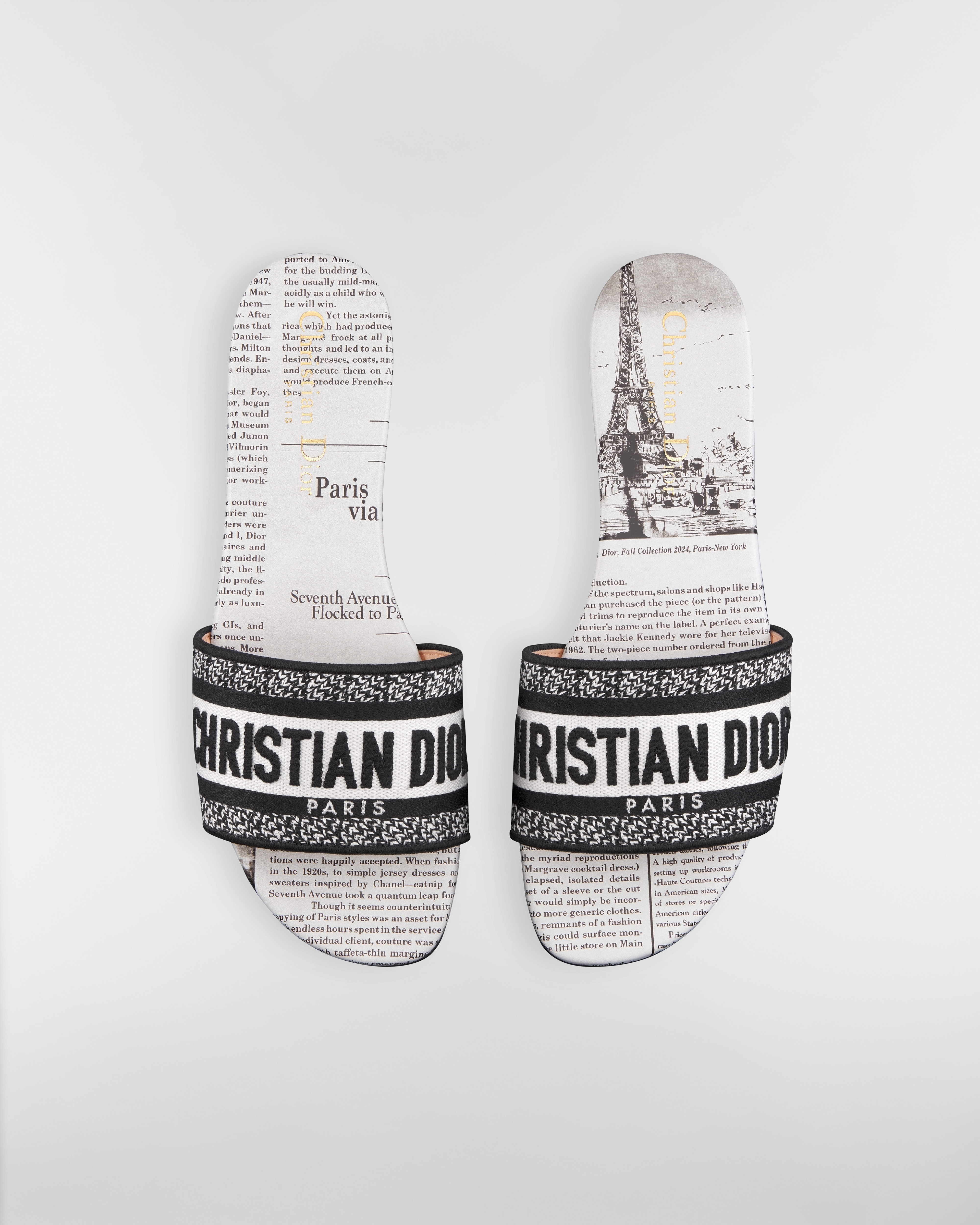 Dway-muiltje Katoen geborduurd met wit en zwart Newspaper-motief E06