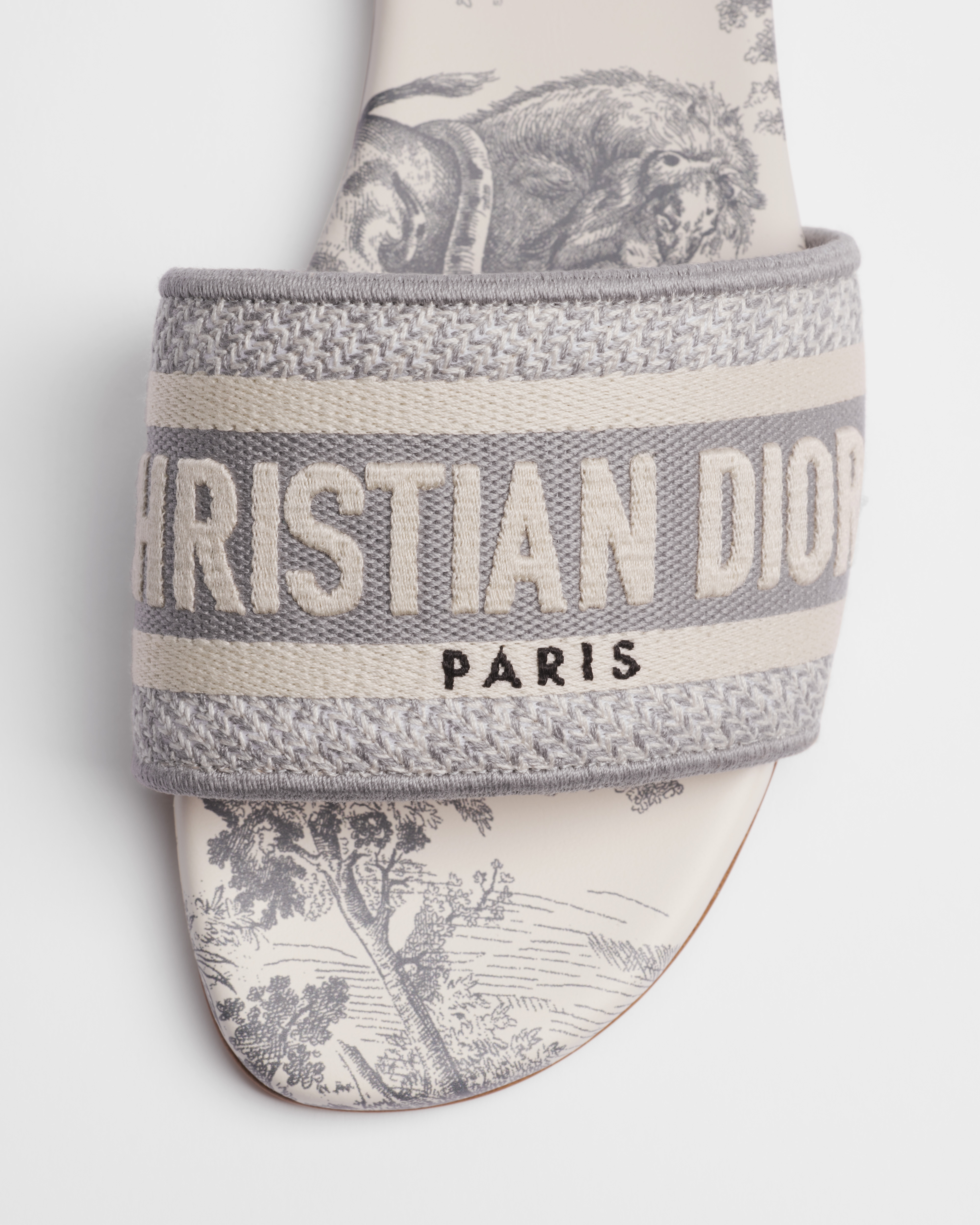 Dway 涼鞋 灰色刺繡棉綴以 Toile de Jouy 主題圖案 E10