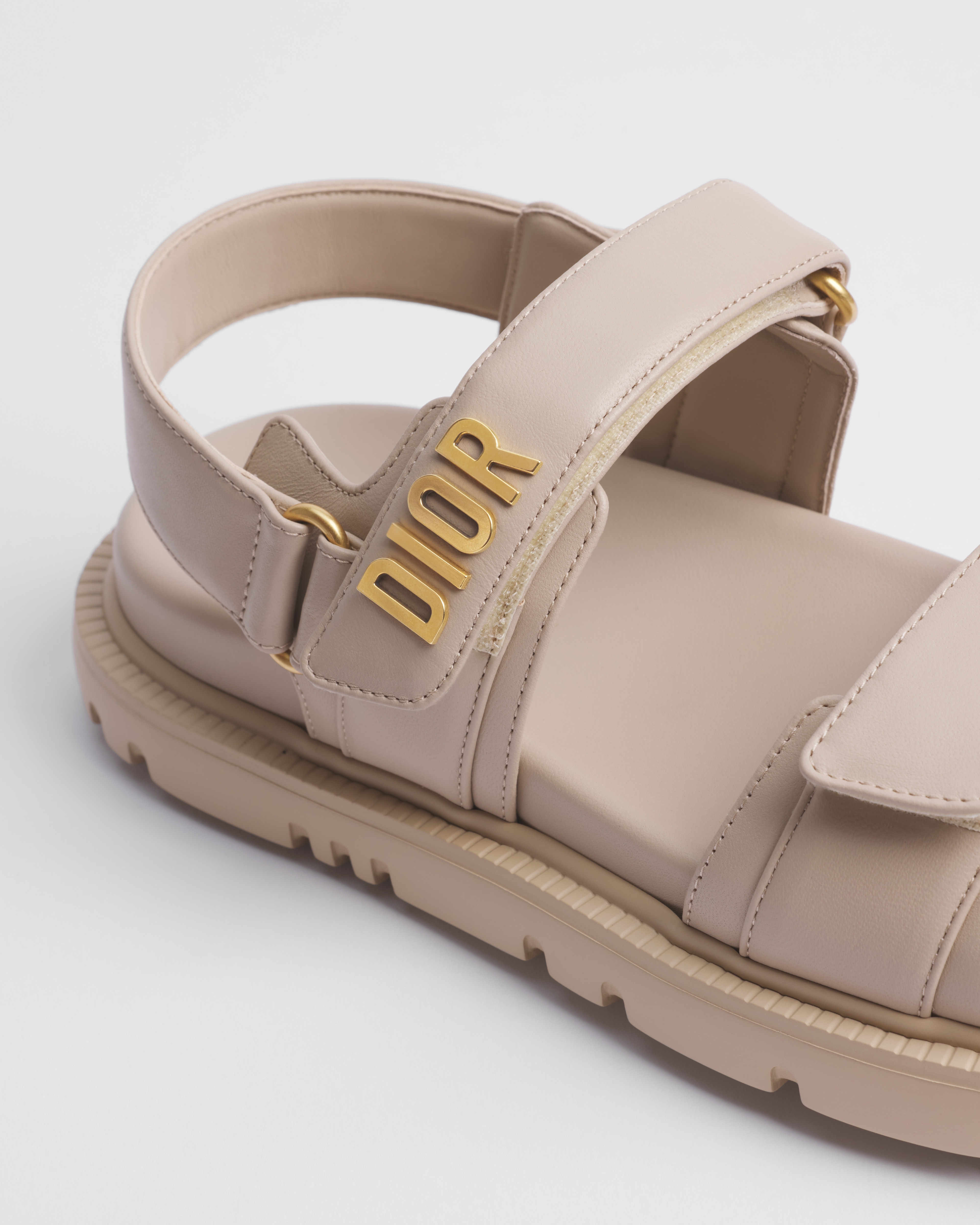 Dioract Sandal Powder Beige Lambskin E09