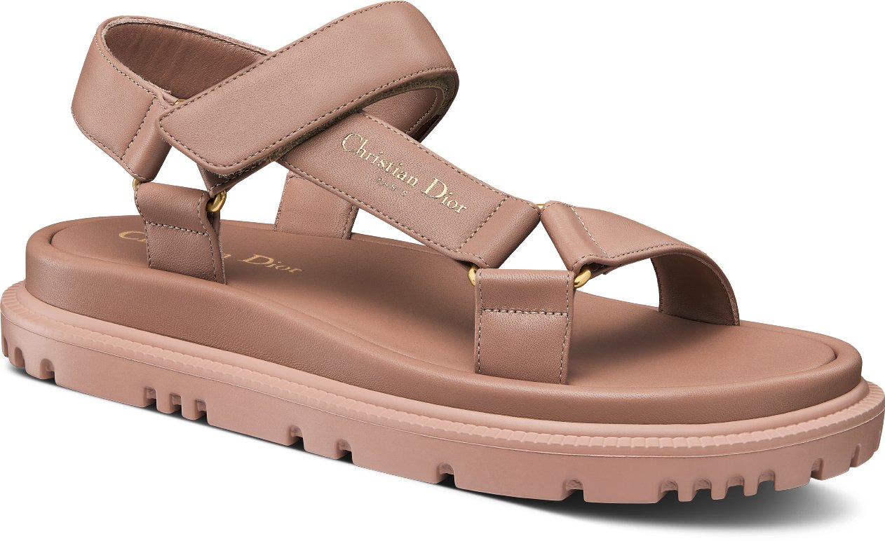 D-Wave Sandal Three quarter closed view Three quarter closed view