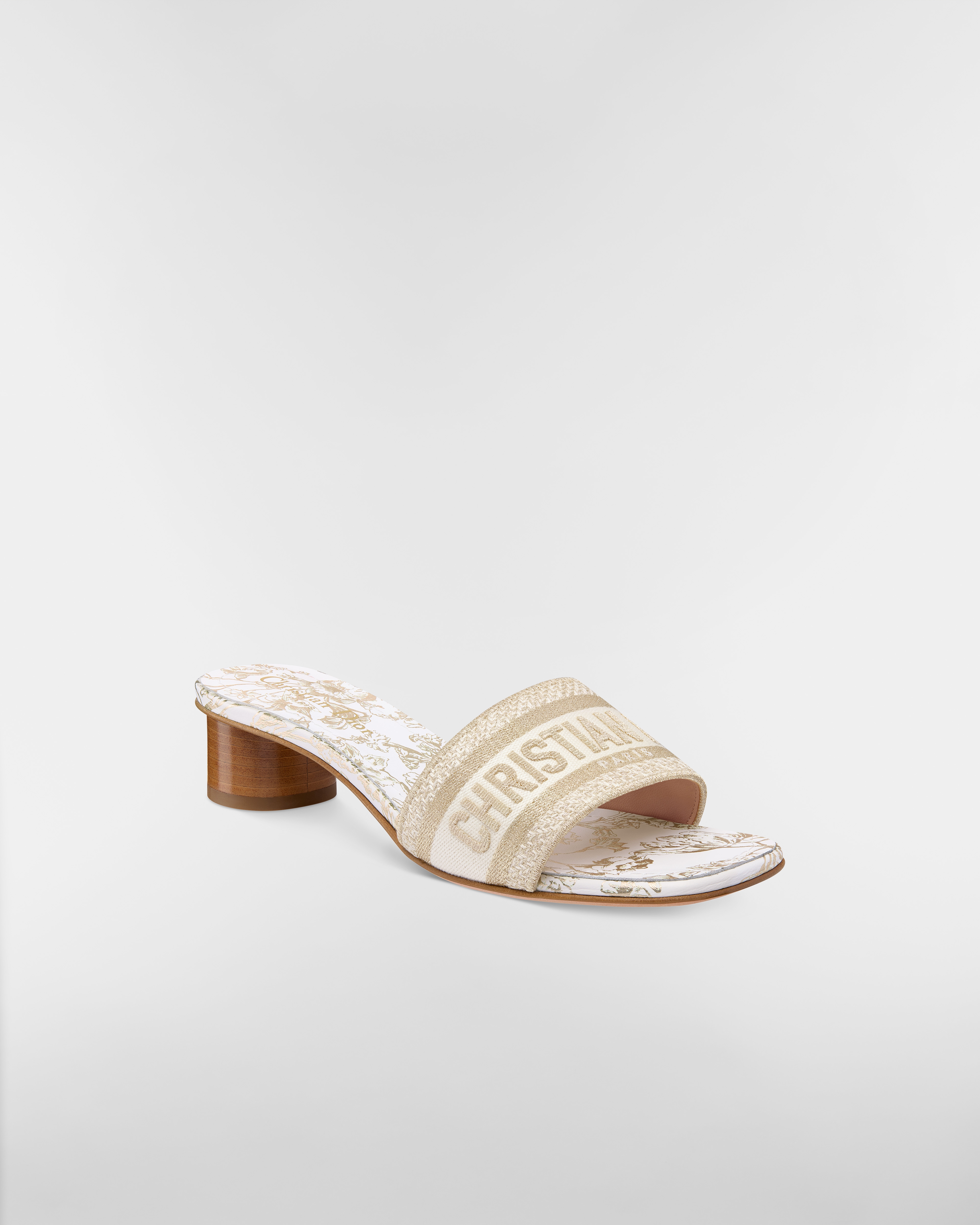 Dway-muiltje met hak Katoen geborduurd met metallic draad en wit en goudkleurig Millefiori-motief E03