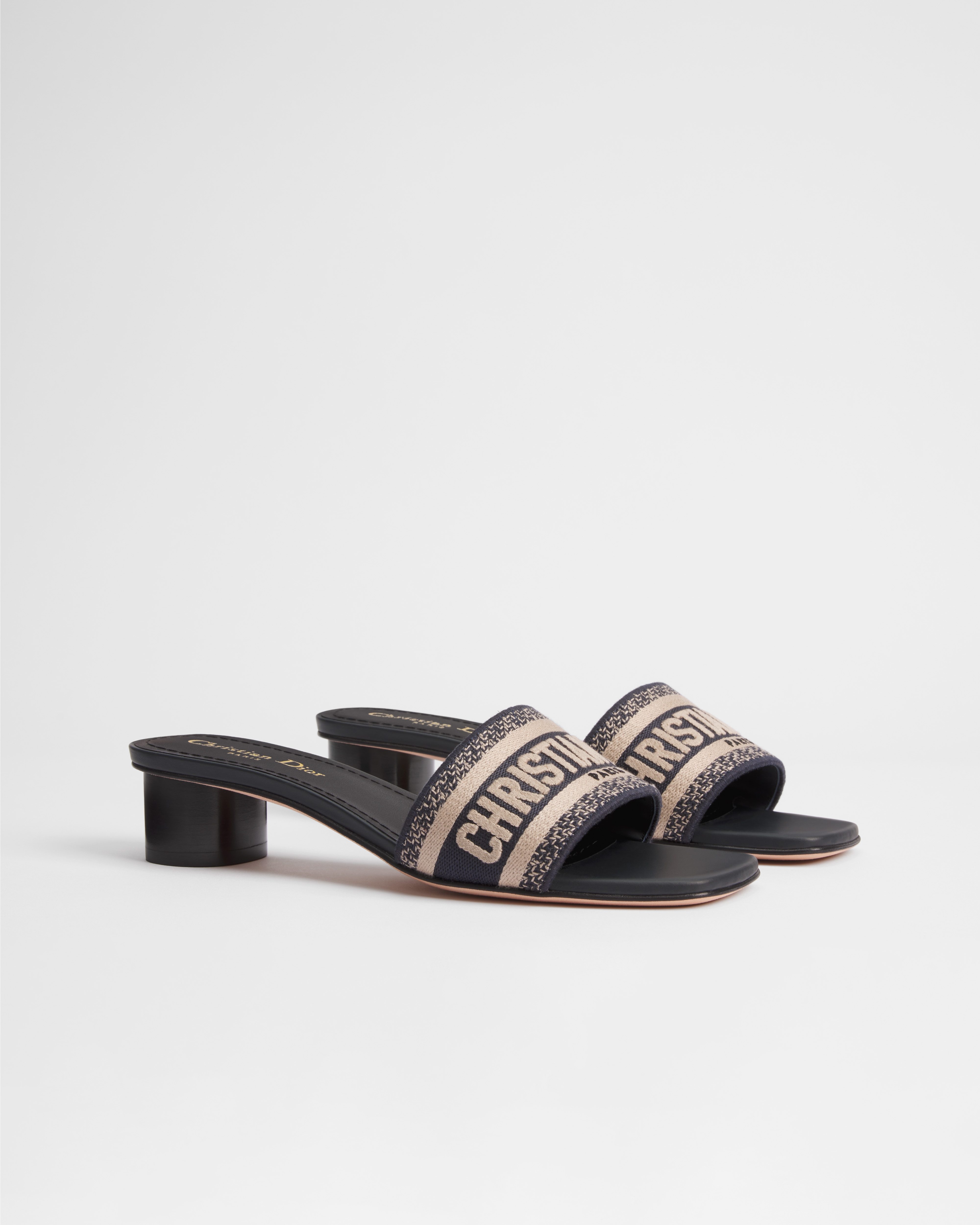 Dway-muiltje met hak Diepblauw geborduurd katoen E03