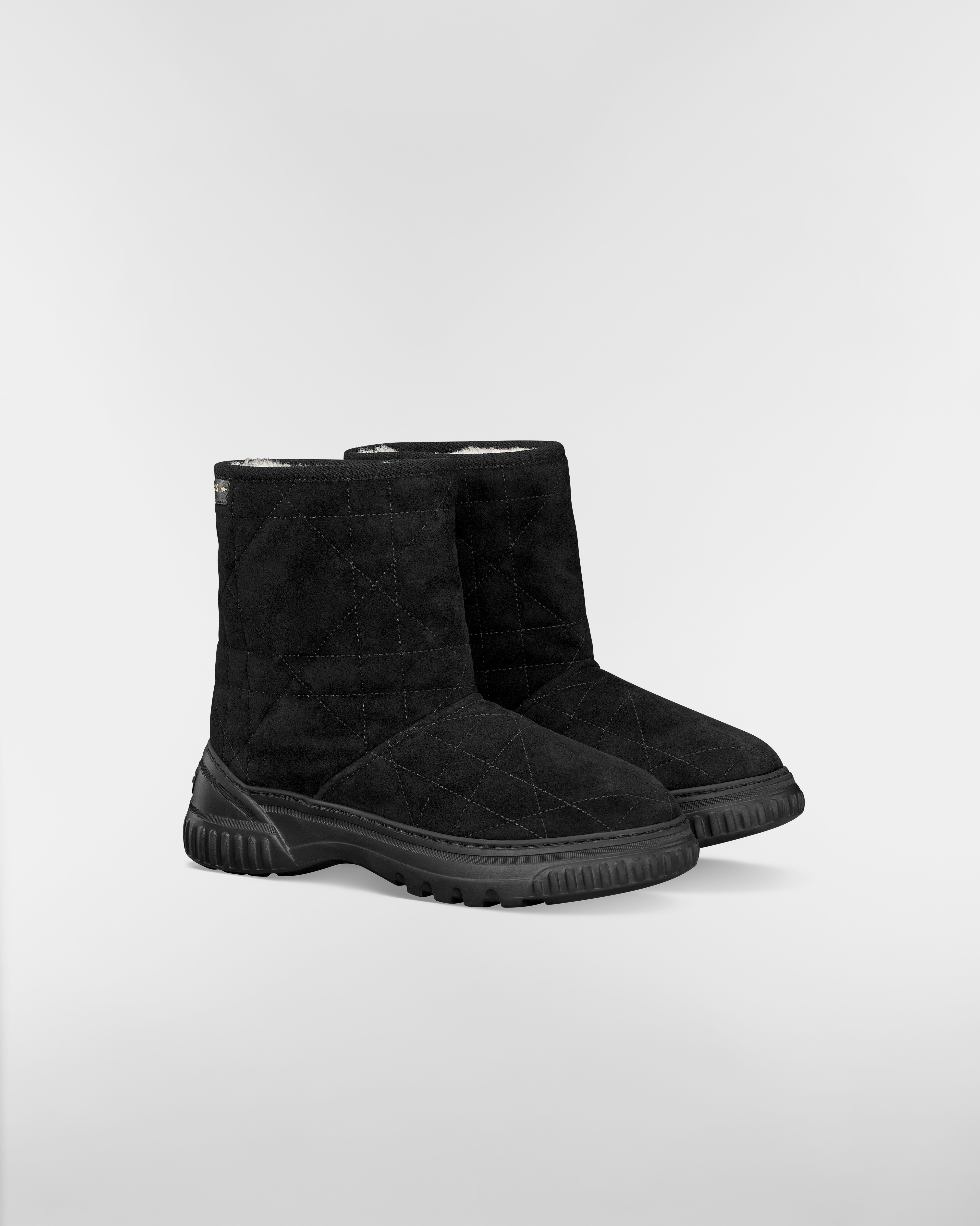 Dior Frost Ankle Boot Black Cannage Suede and Ecru Lambskin Shearling E03