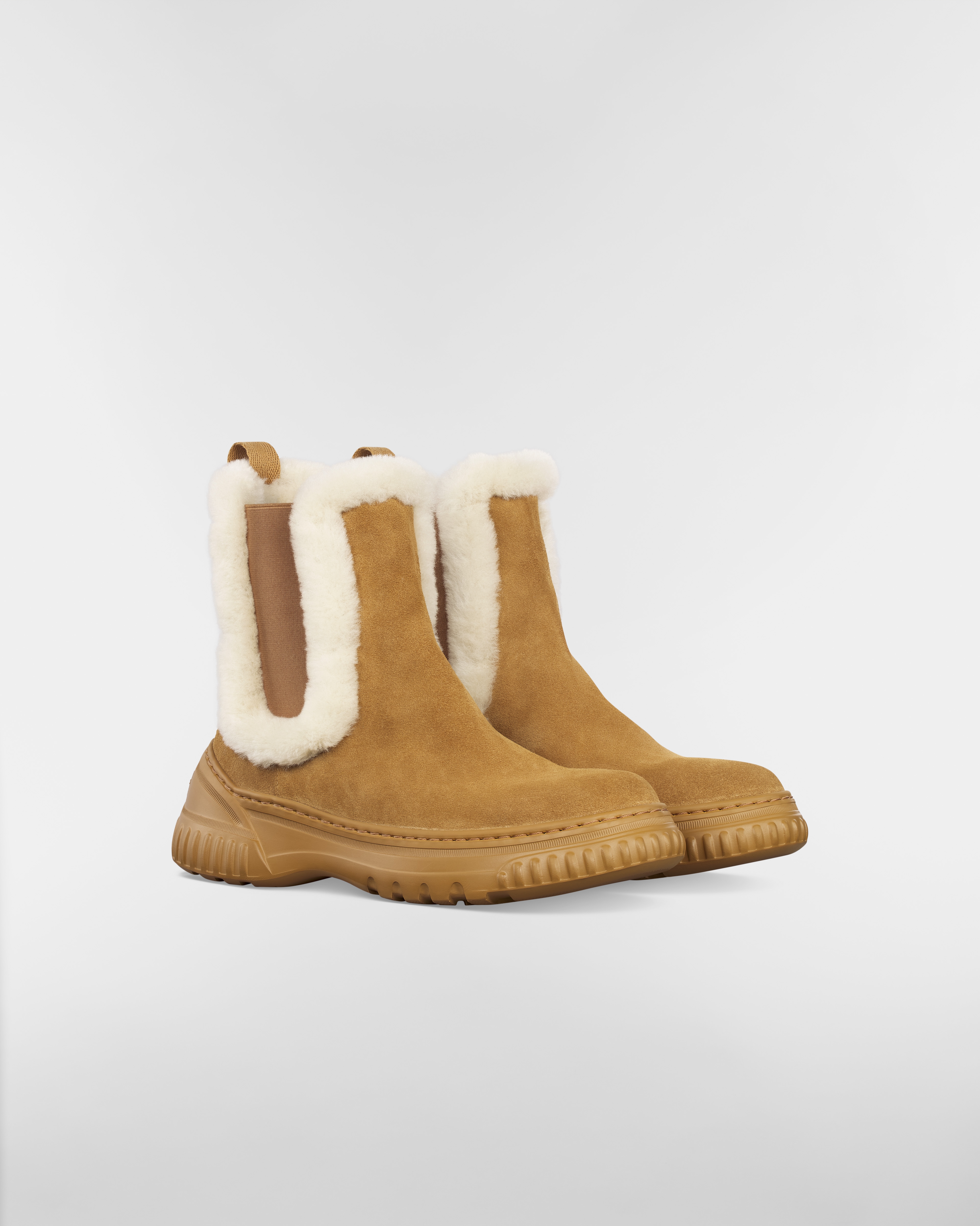 Ankle boot D-Racer Couro de vitelo acamurçado bege-avelã e pelo de carneiro branco E03