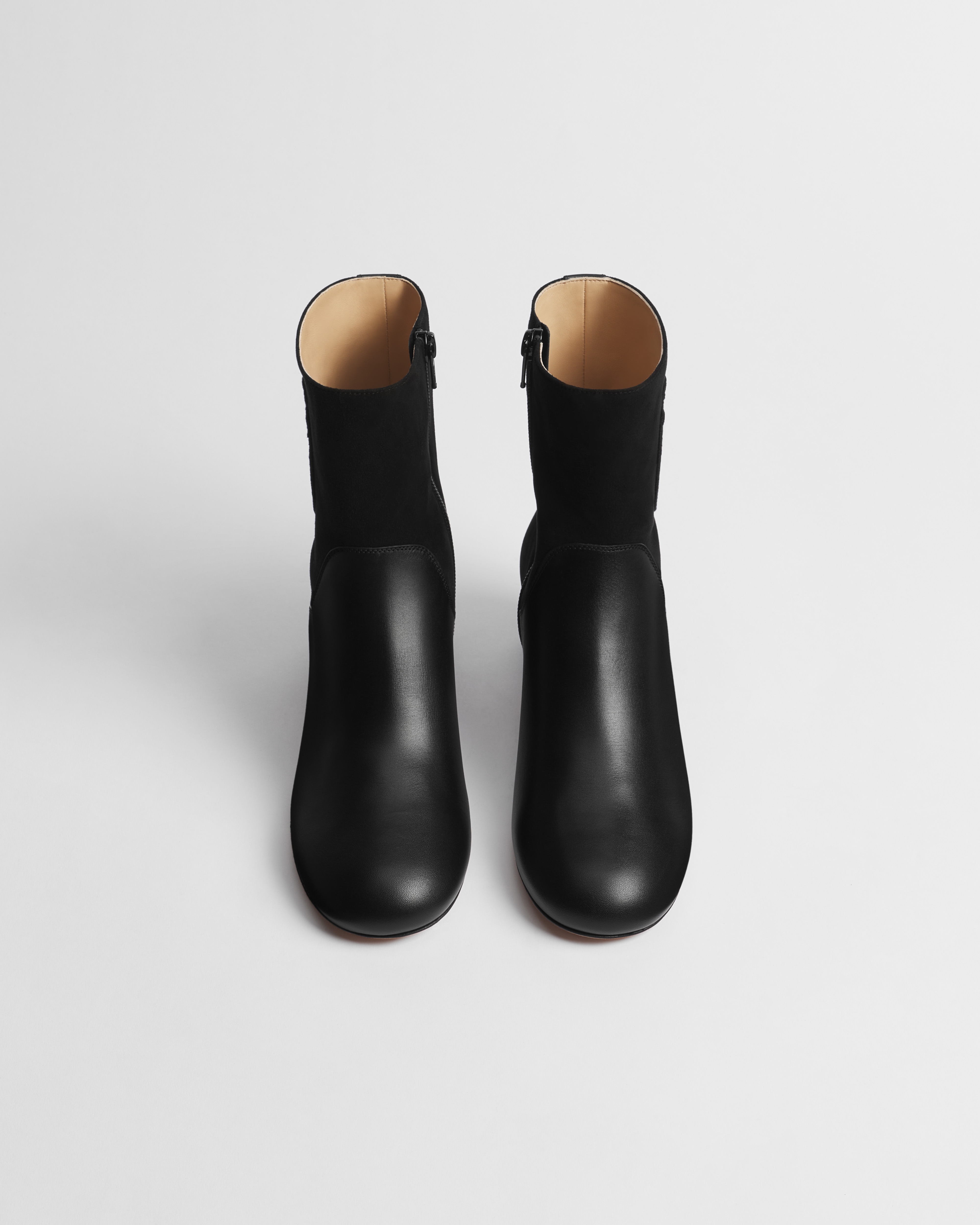 Dior Médaillon Heeled Ankle Boot Black Calfskin and Suede Goatskin E06
