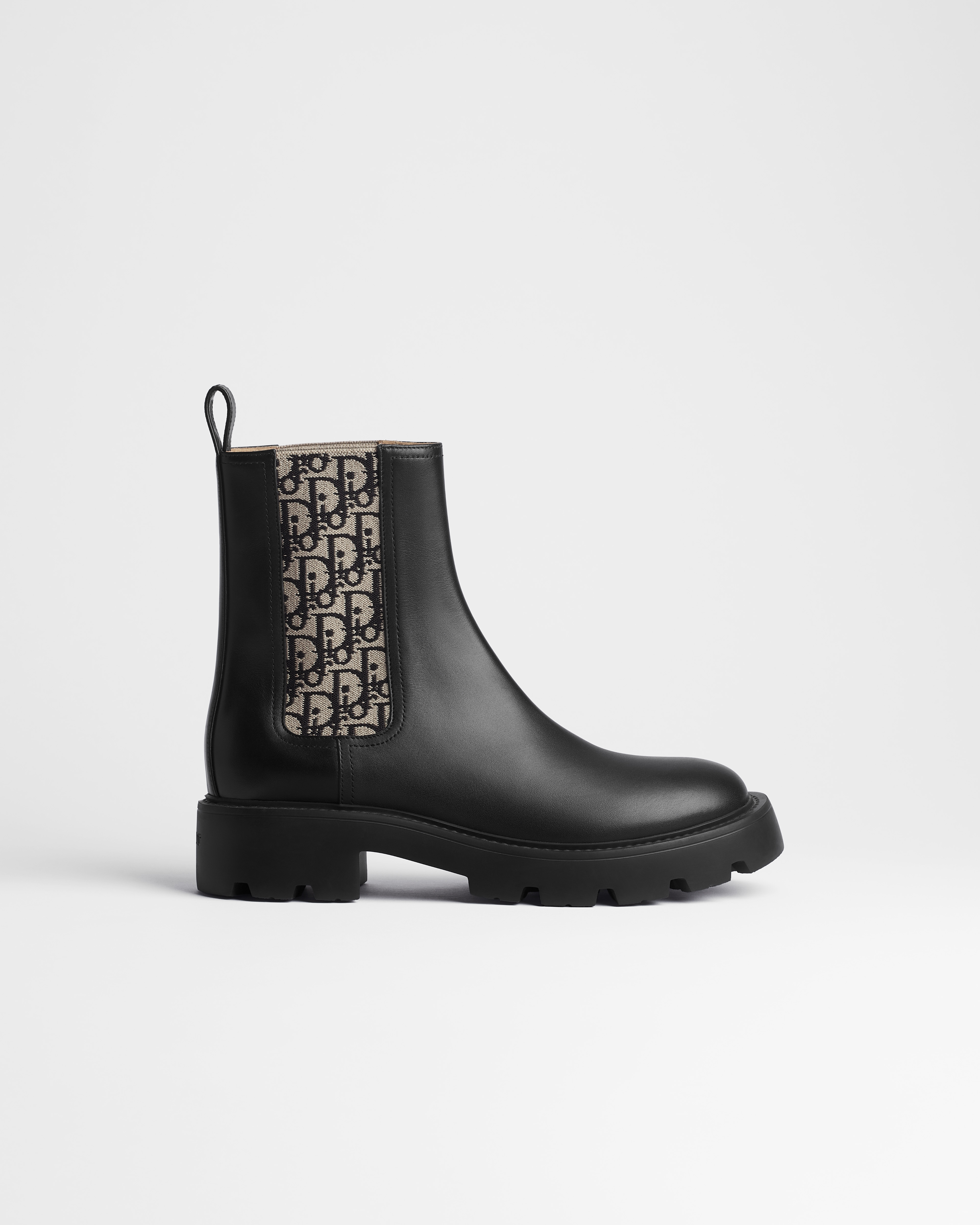 Dior Ride Chelsea Boot Black Calfskin E02