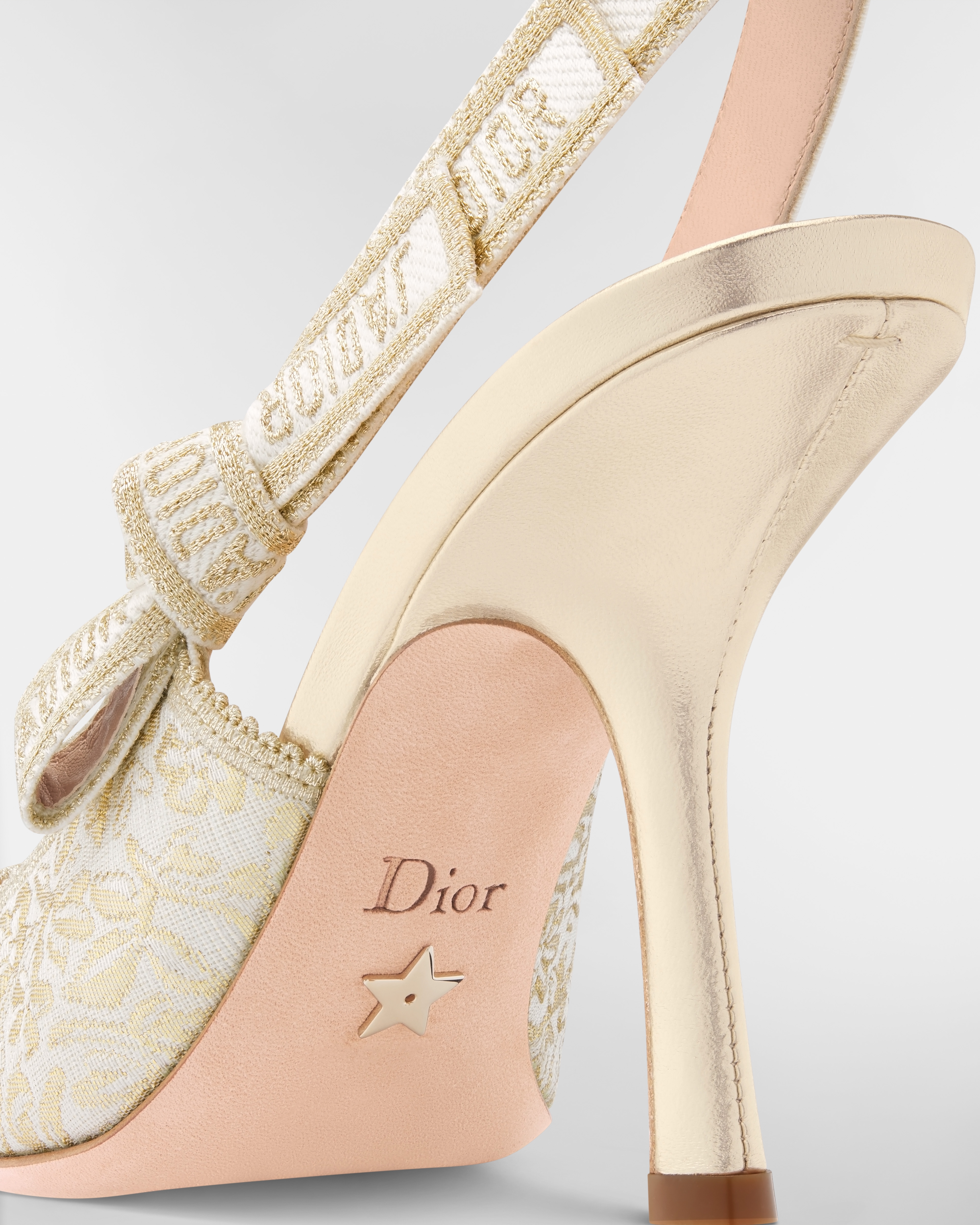 J'Adior Slingback-Pumps Baumwolle in Weiß mit Millefiori Stickerei aus Metallfaden in Goldfarbe E09