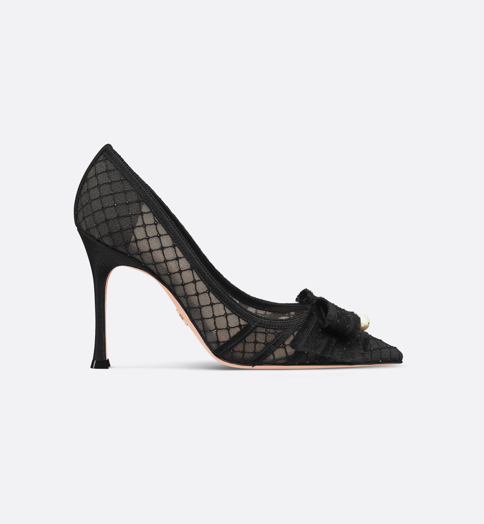 Adiorable Pump Transparent Mesh Embroidered with Black Adiorable Pump Transparent Mesh Embroidered with Black