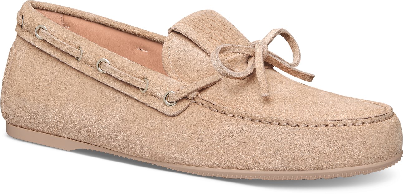 Miss Dior Street Loafer Three quarter closed view