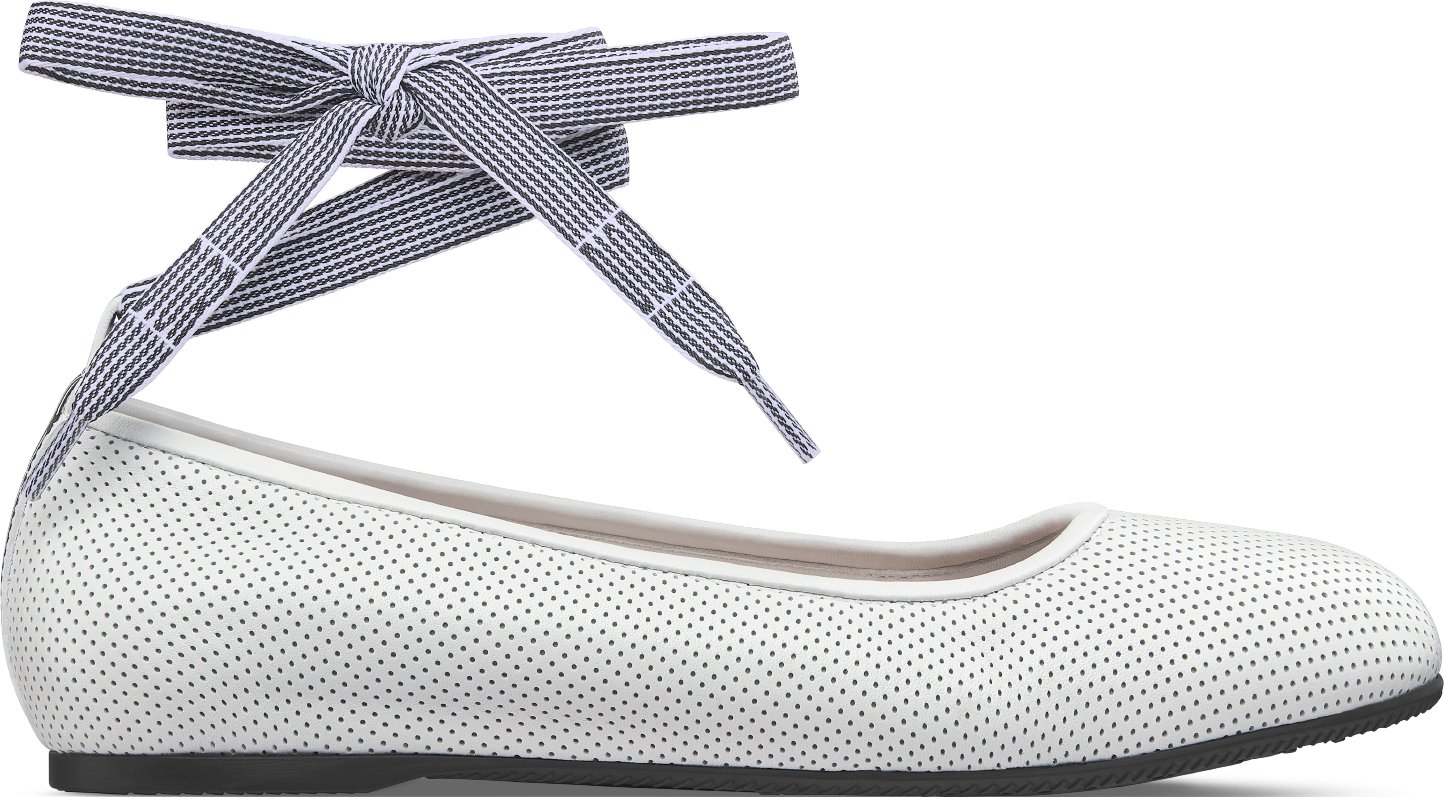 D-Journey Lace-Up Ballet Flat aria_woman_viewcode_e01