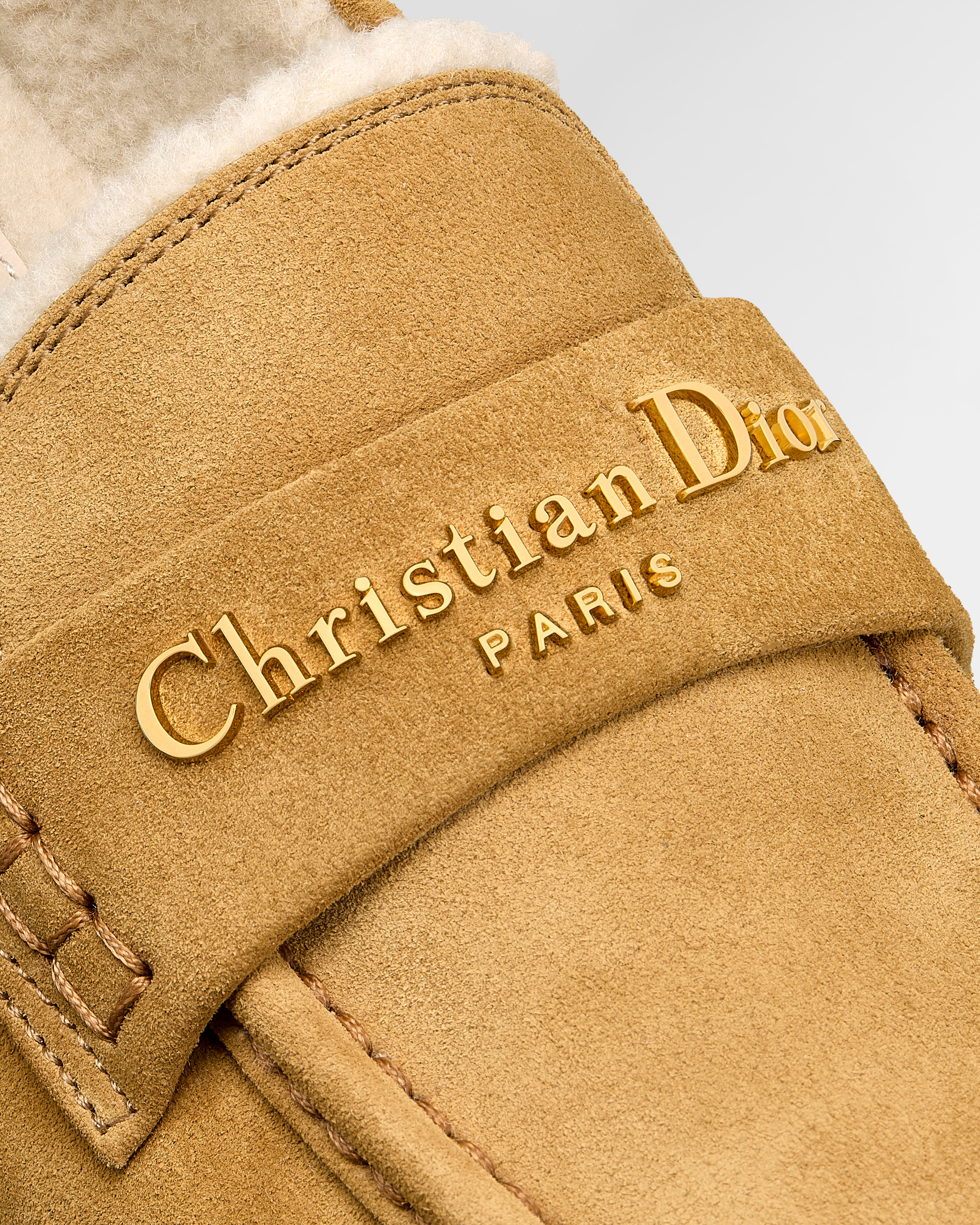 DiorAlps Dior Boy 樂福鞋 駝色絨面小牛皮 E09