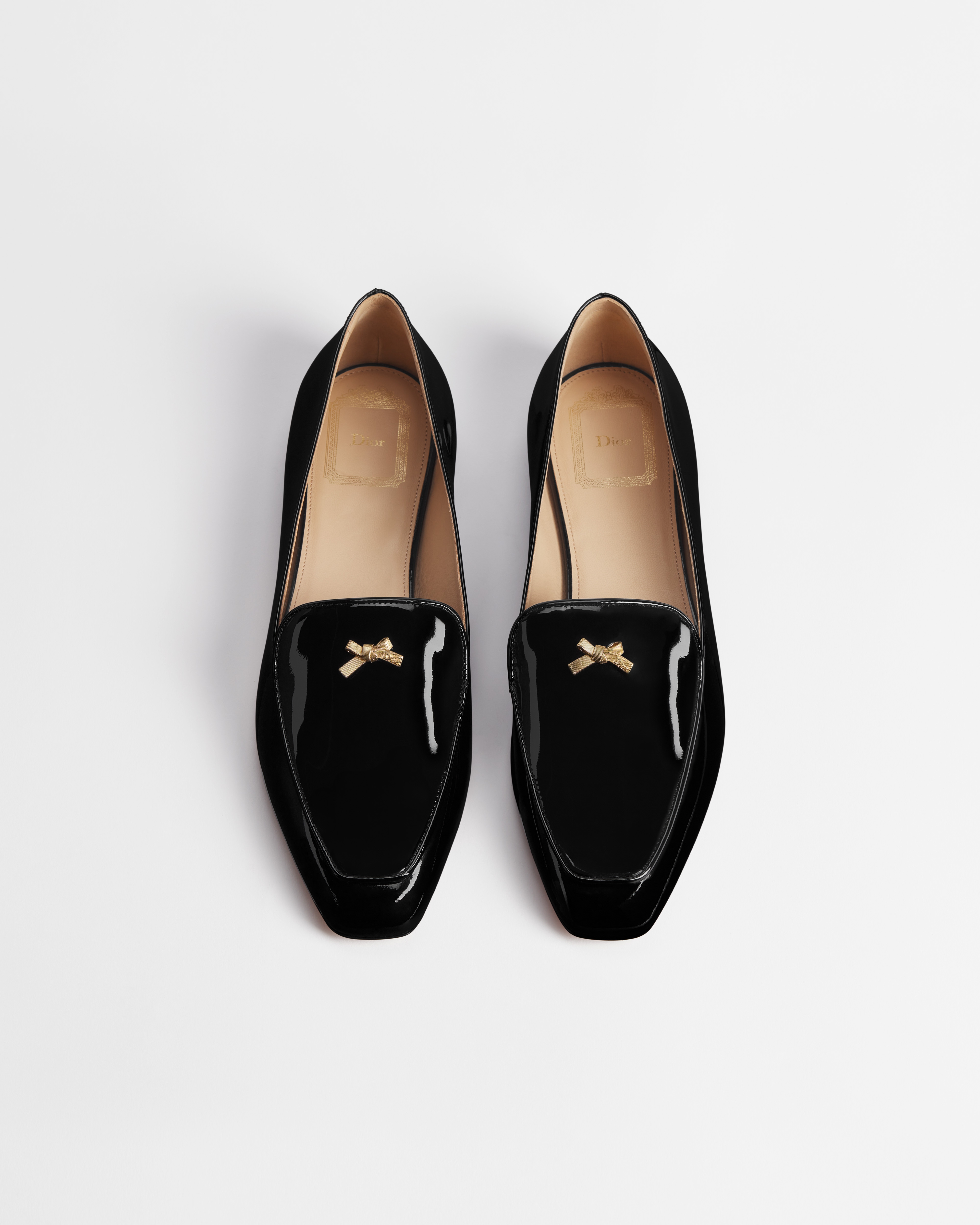 Baby Bow Loafer Black Patent Calfskin E06