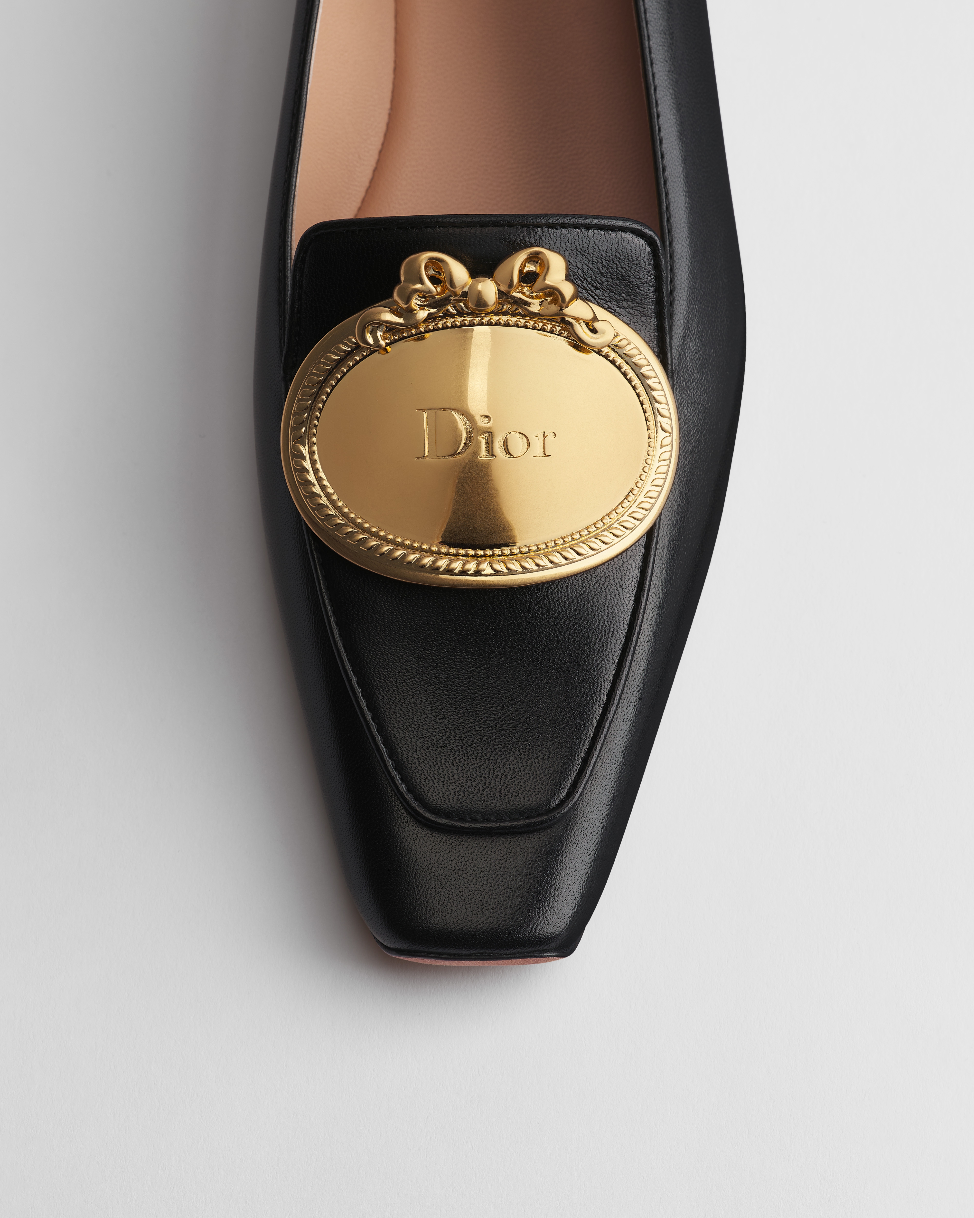 Mocasín Dior Médaillon con hebilla Piel de cordero negra E10