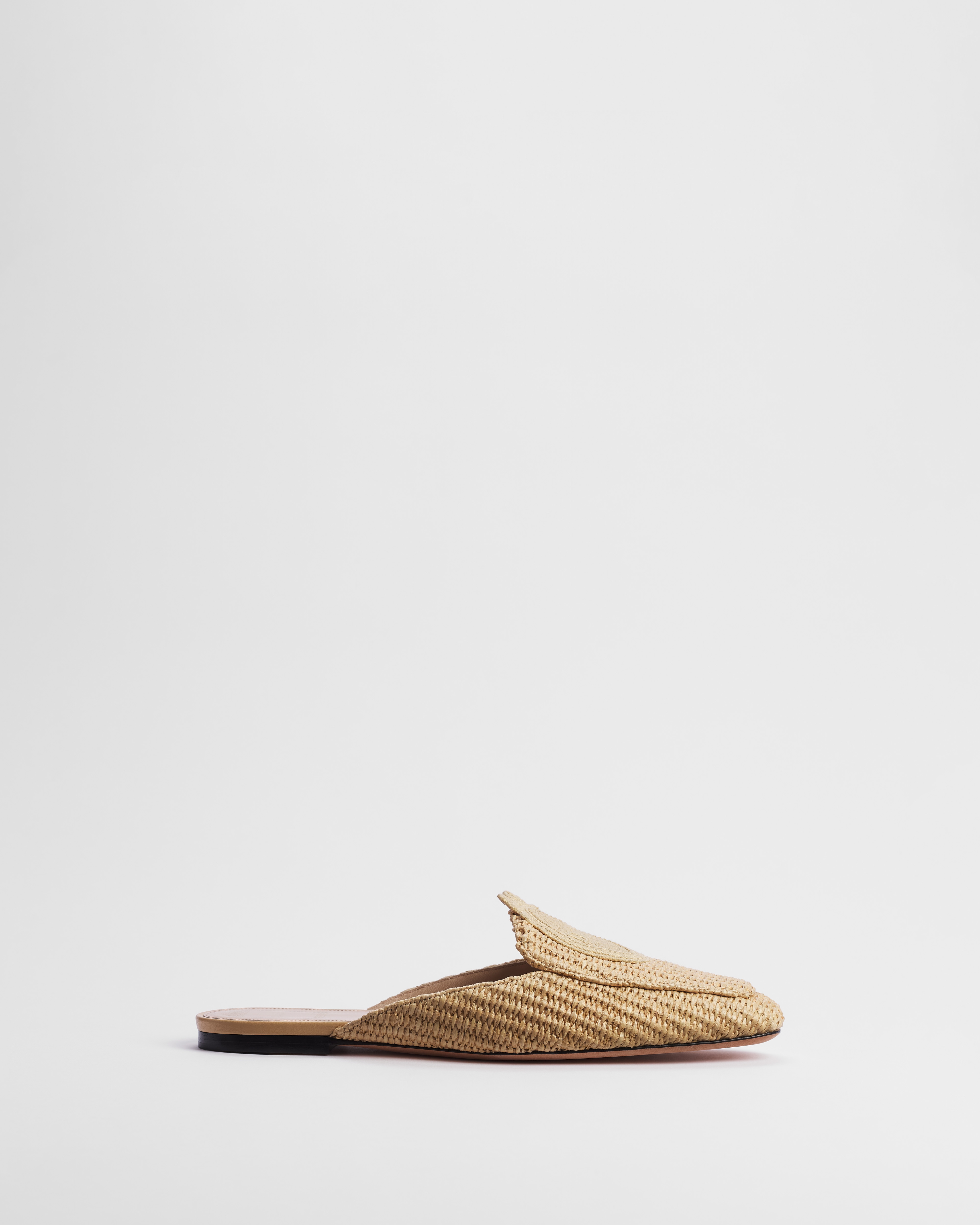 Dior Médaillon Mule Natural Raffia and Embroidered Cotton E02