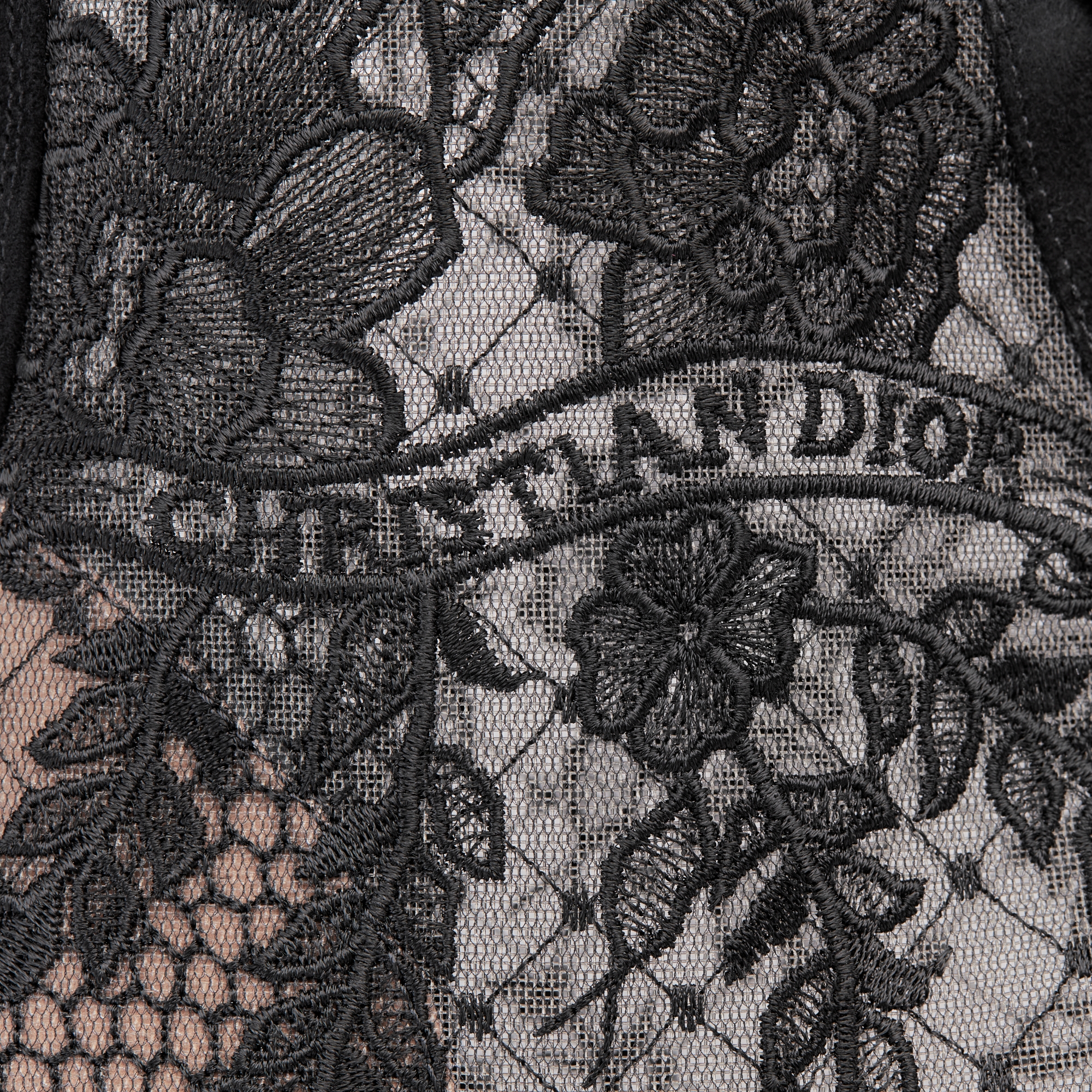 Naughtily-D ヒール ショートブーツ Dior Roses エンブロイダリー メッシュ & スエードゴートスキン E10