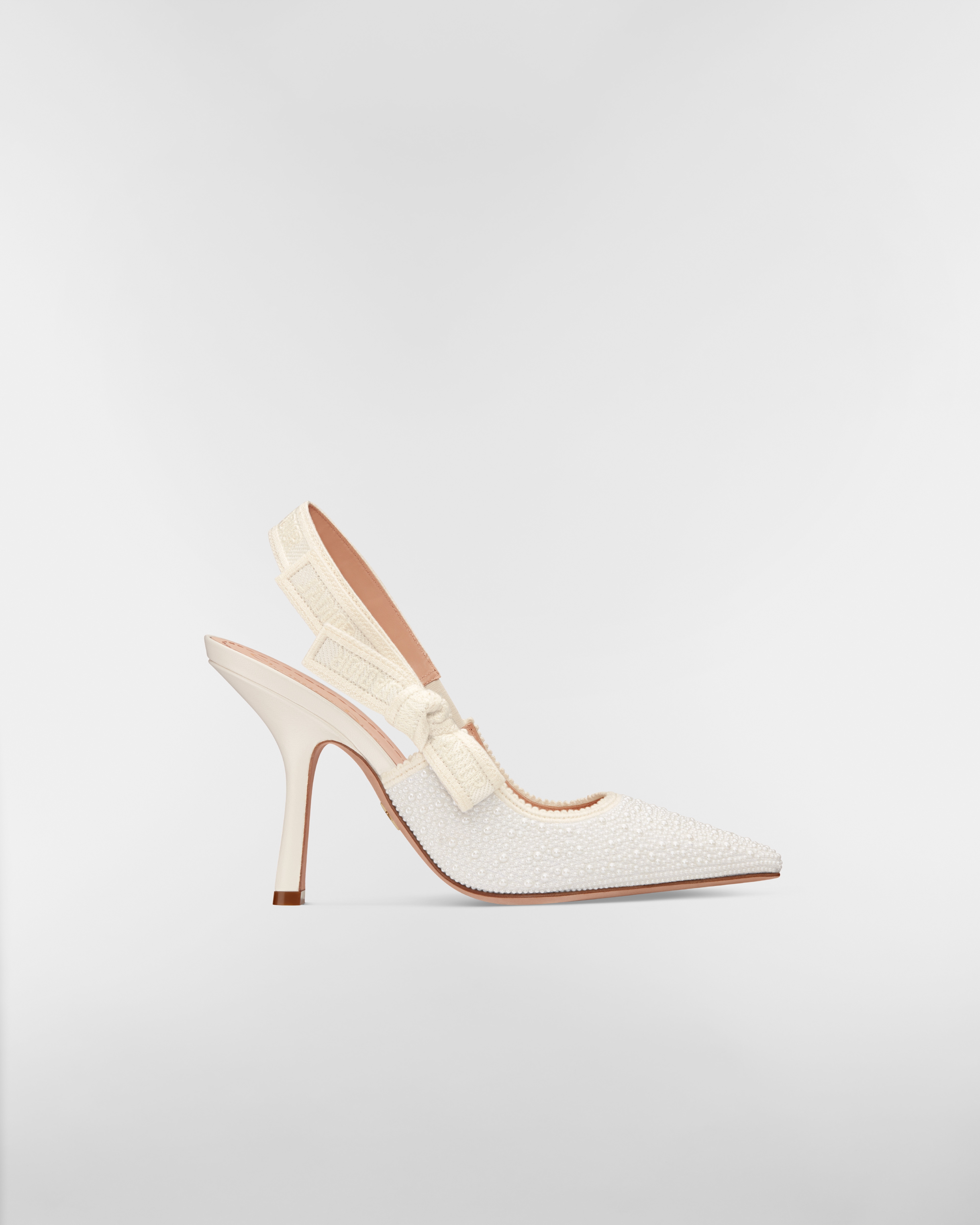 J'Adior 슬링백 펌프스 화이트 레진 진주 & 자수 코튼 E02