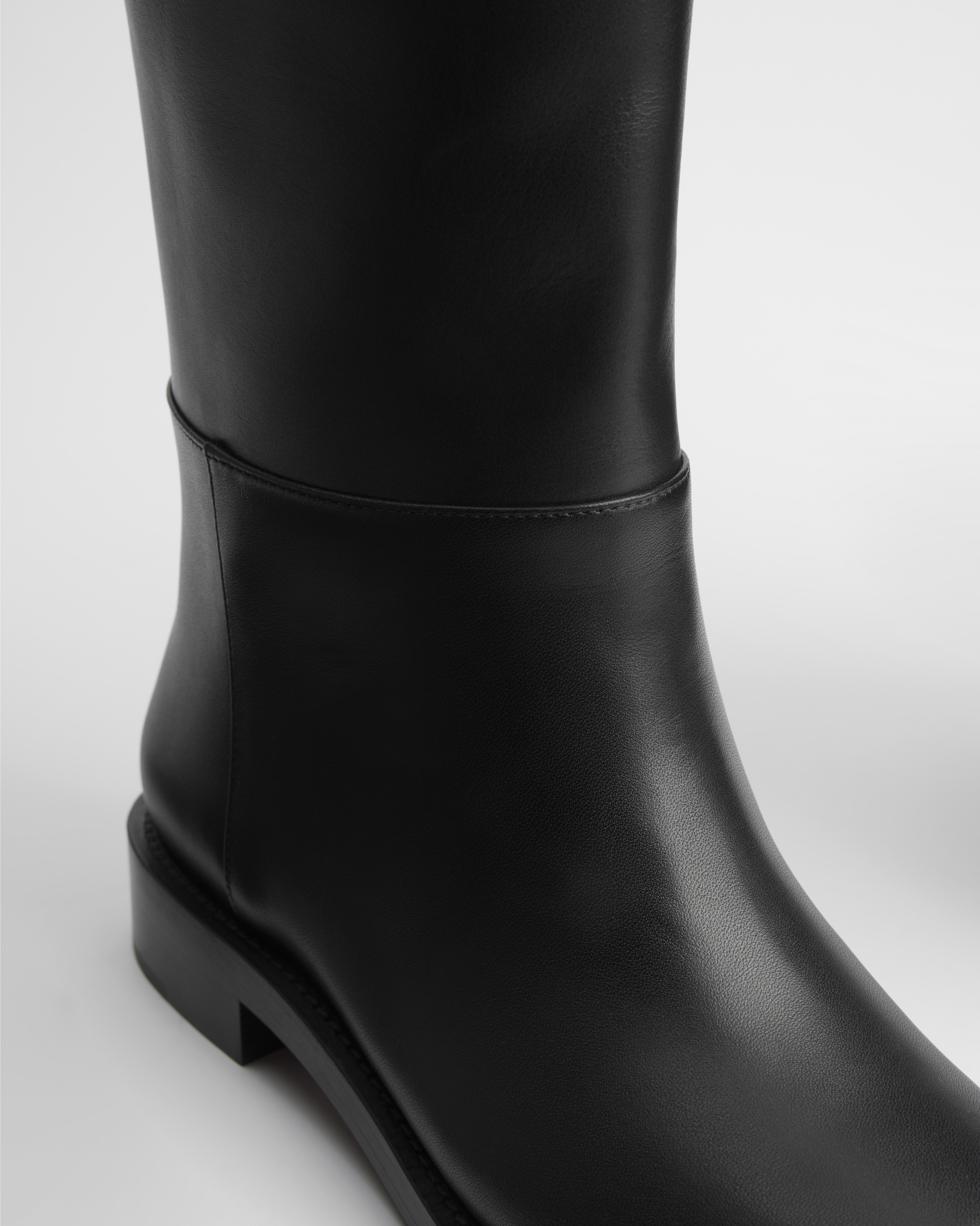 D-Town Boot Black Supple Calfskin E10