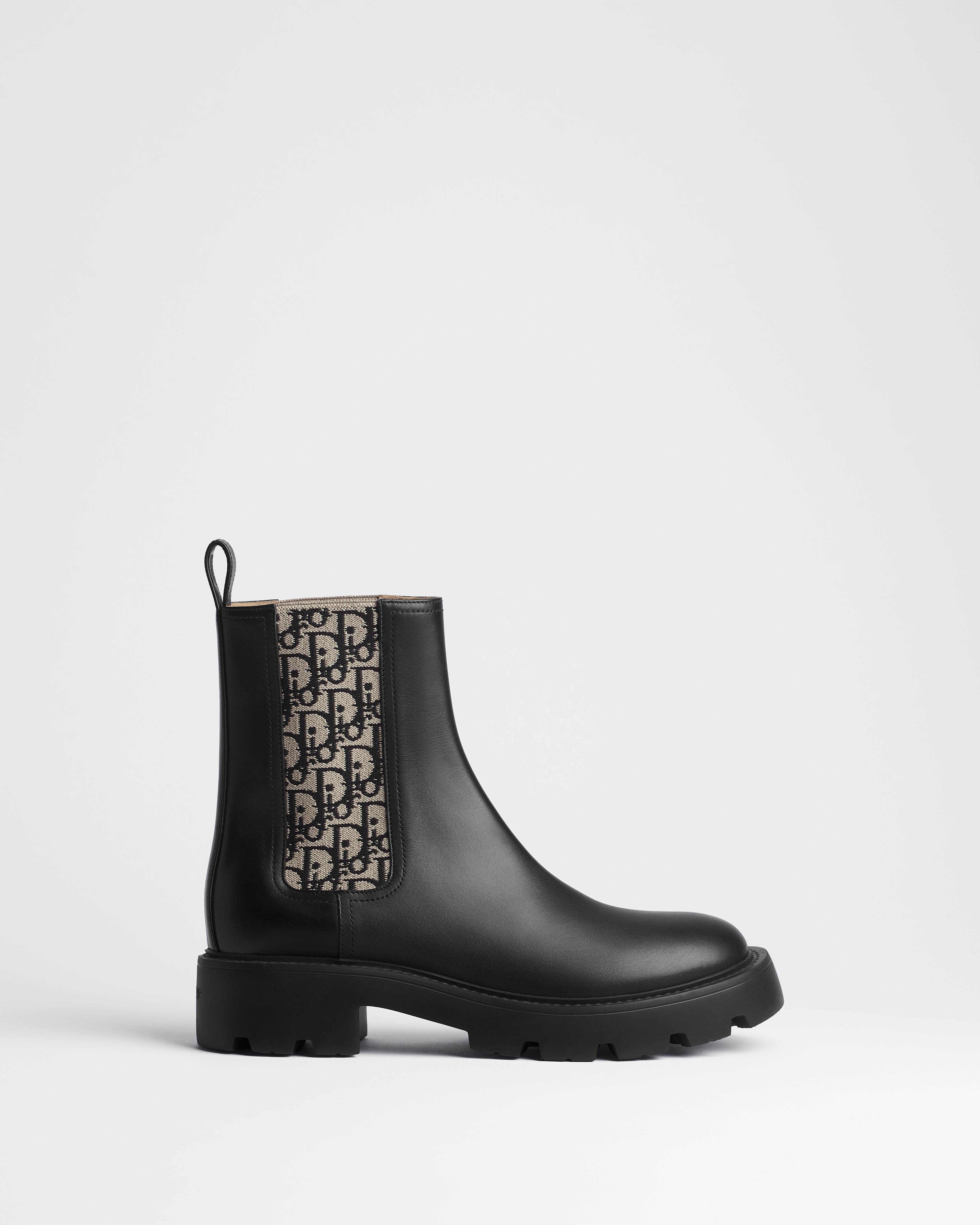 Dior Ride Chelsea Boot Black Calfskin E02