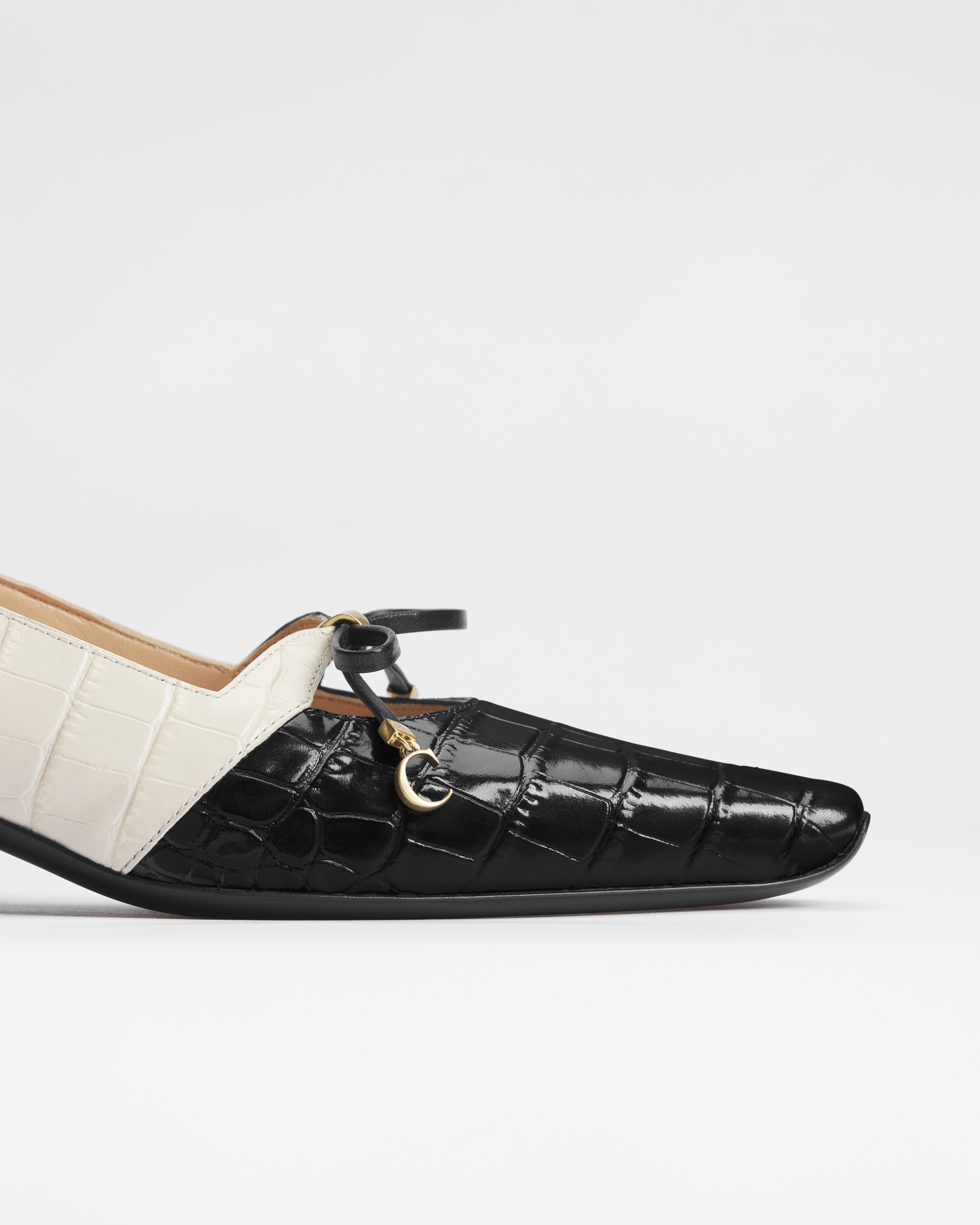 Dior Muse Pump Black and Cream Calfskin Printed with Crocodile Motif E09