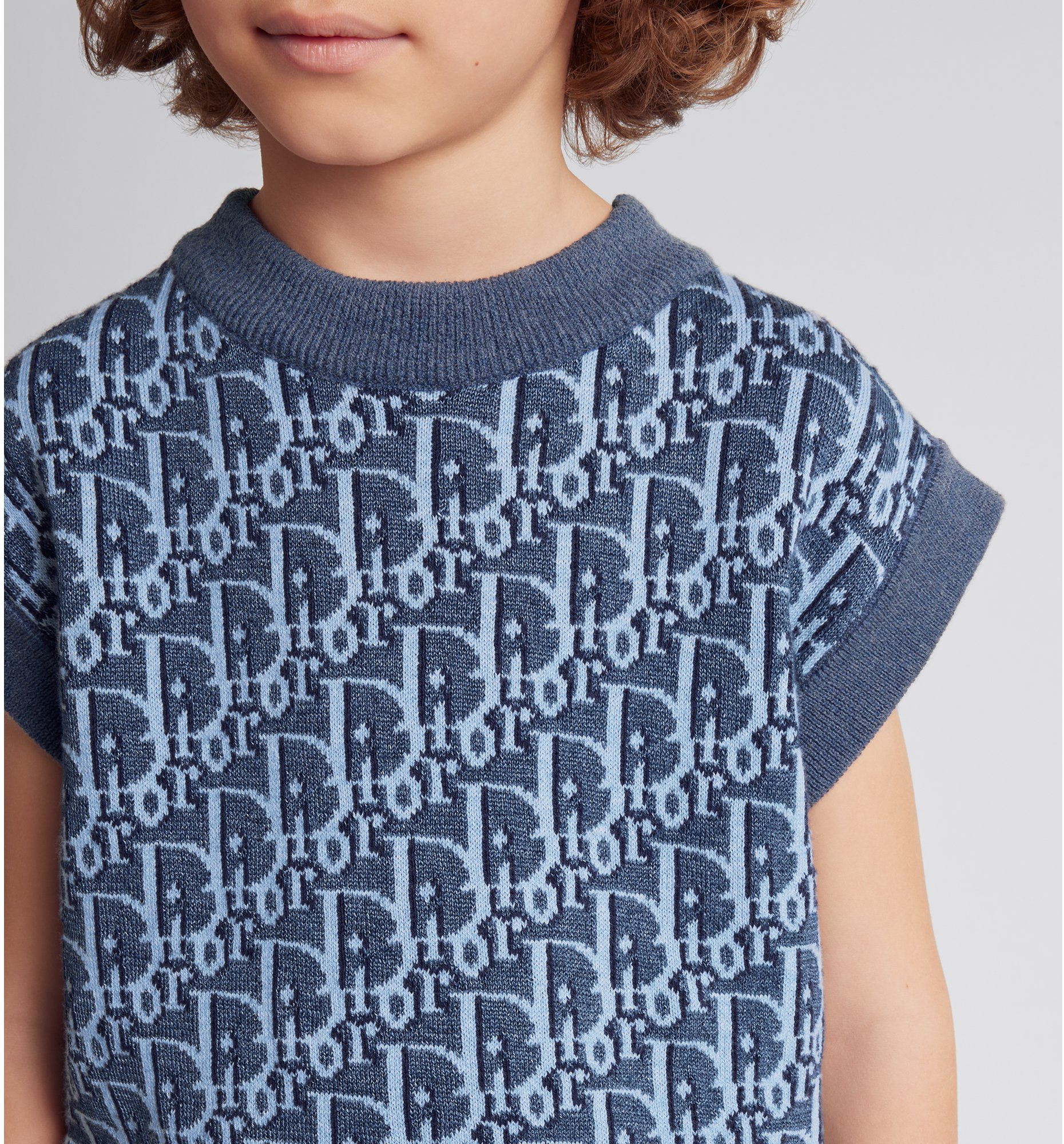 aria_look Kids' Sweater Vest Detailed view