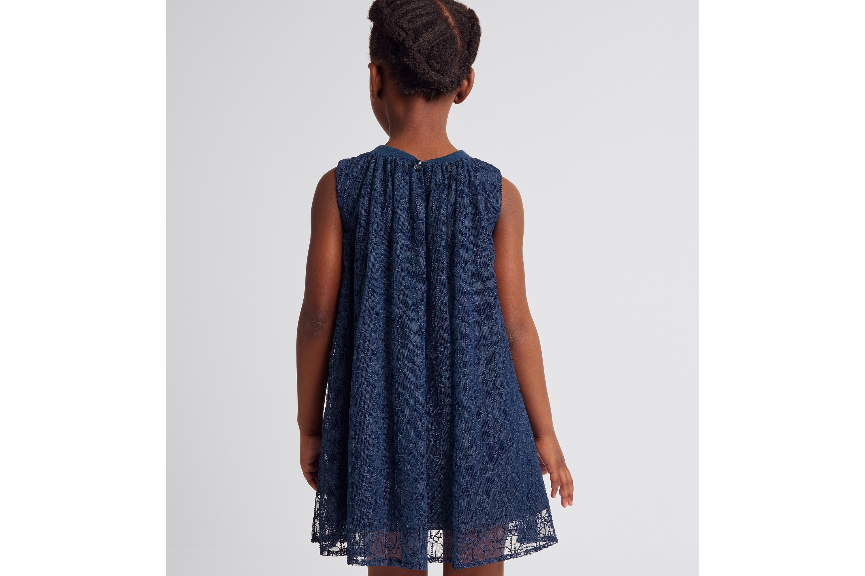 look_image_alt_prefix Vestido acampanado Dior Kids Tul bordado azul marino con motivo Dior Oblique de perlas E10
