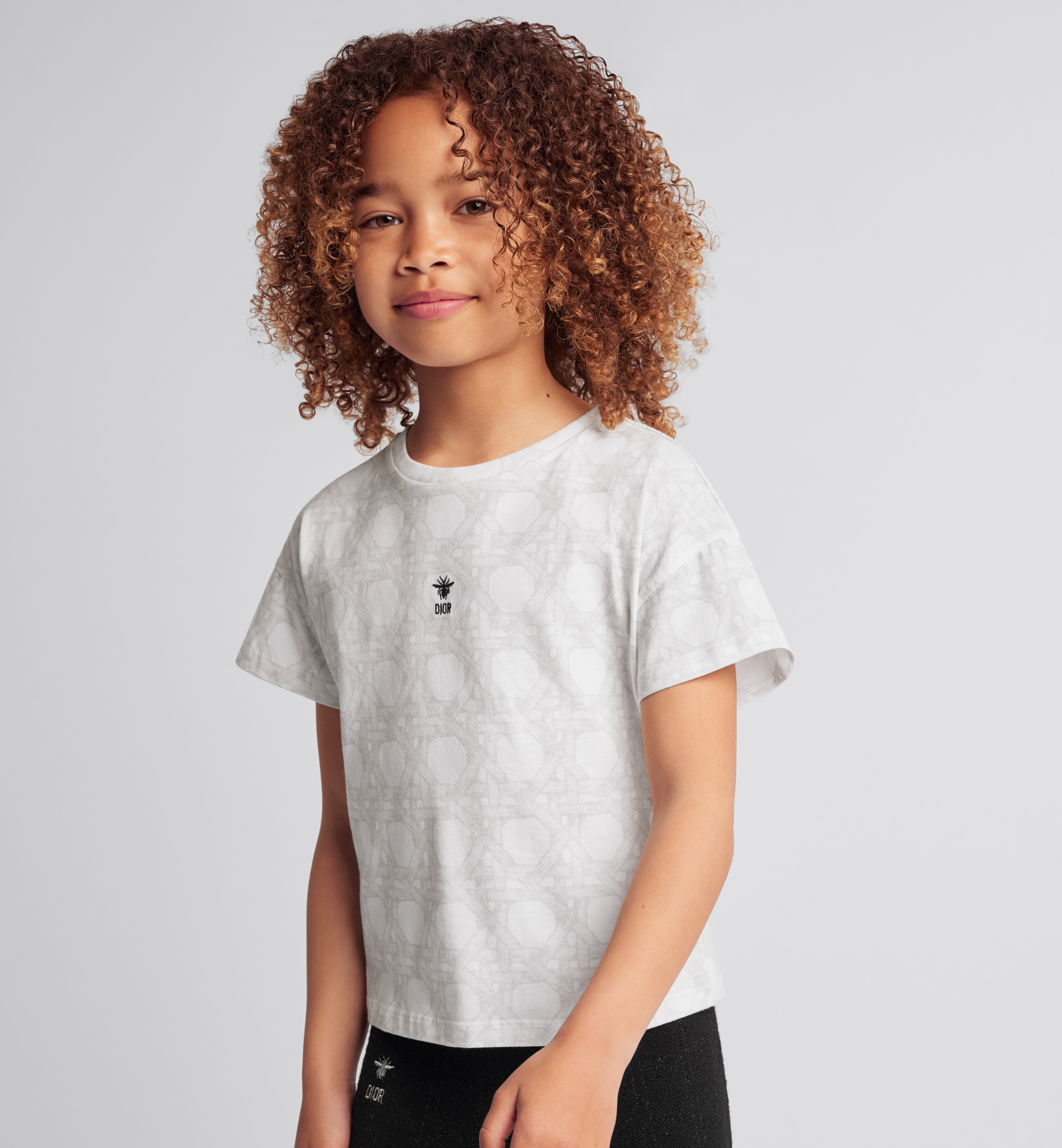 Look Kids' T-Shirt Ivory Cotton Jersey with Light Gray Cannage Motif E02